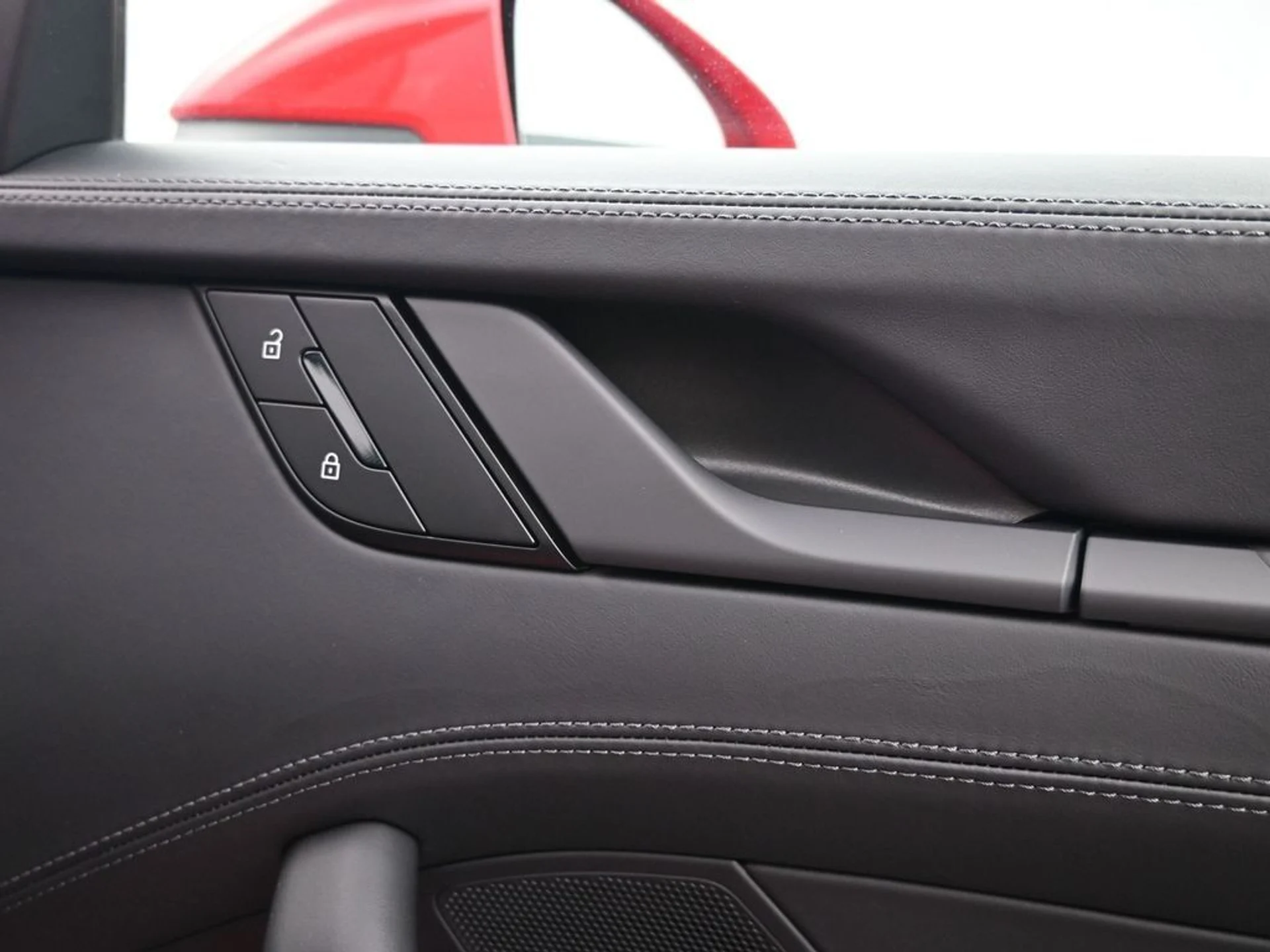 mph009_2001772976_9337bcbe2ade40357864cae0d61fb499x_27c4a549b8