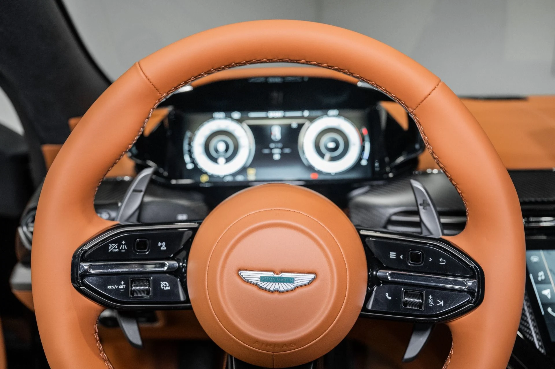 mph009_200561094_New_2026_Aston_Martin_Vantage_S_Coupe_1767629088_d59c7bbda5