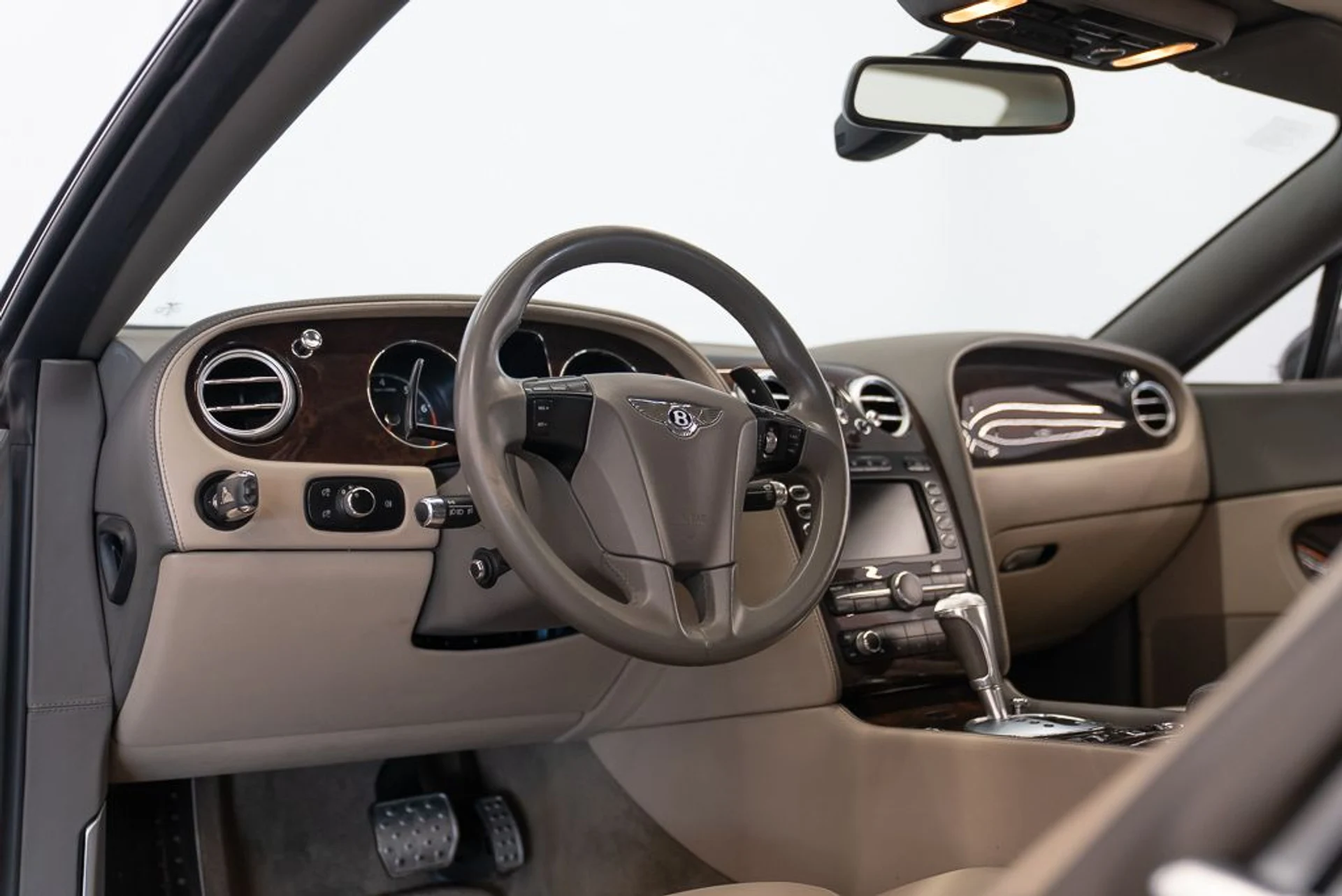 mph009_2006426234_bentley_continental_gt_2008_jpg_v_1773863537_cf3584b323