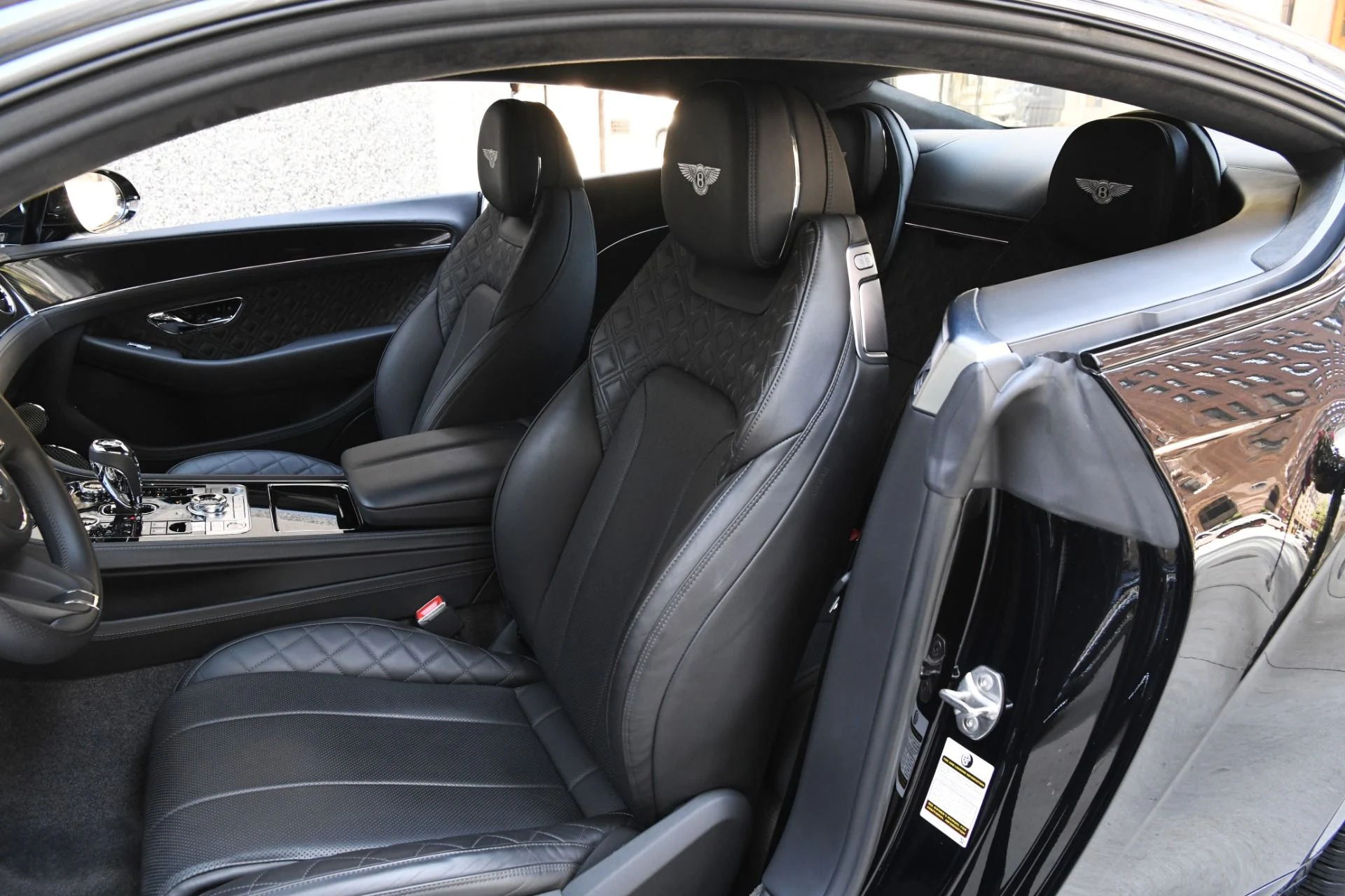 mph009_2007733056_Used_2022_Bentley_Continental_GT_GT_V8_1758135671_20dcaddc91
