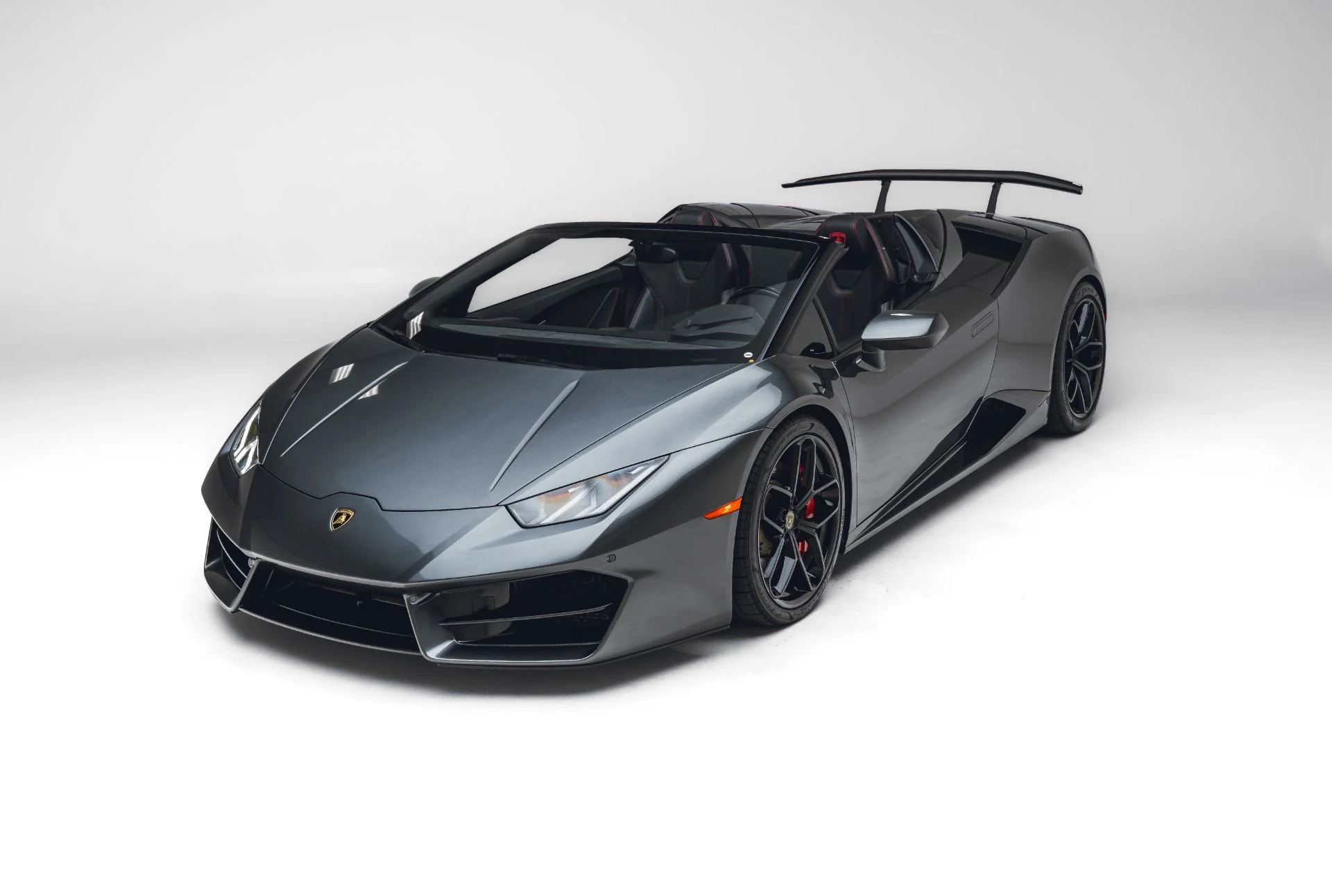 mph009_2018941276_Used_2017_Lamborghini_Huracan_LP_580_2_Spyder_1781555608_f733518573