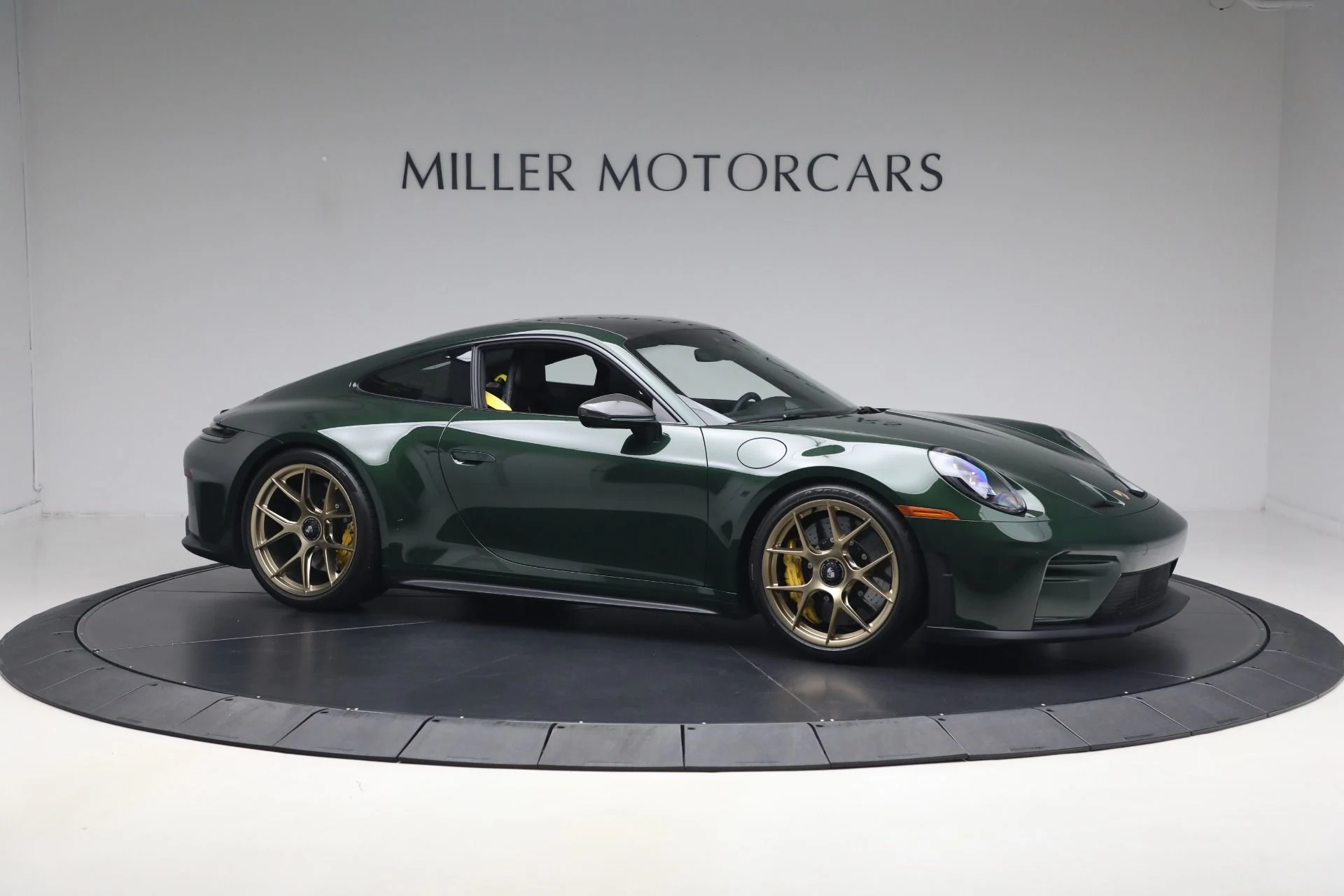mph009_2019583735_Used_2026_Porsche_911_GT_3_Touring_1782409830_4e2f8bed7b