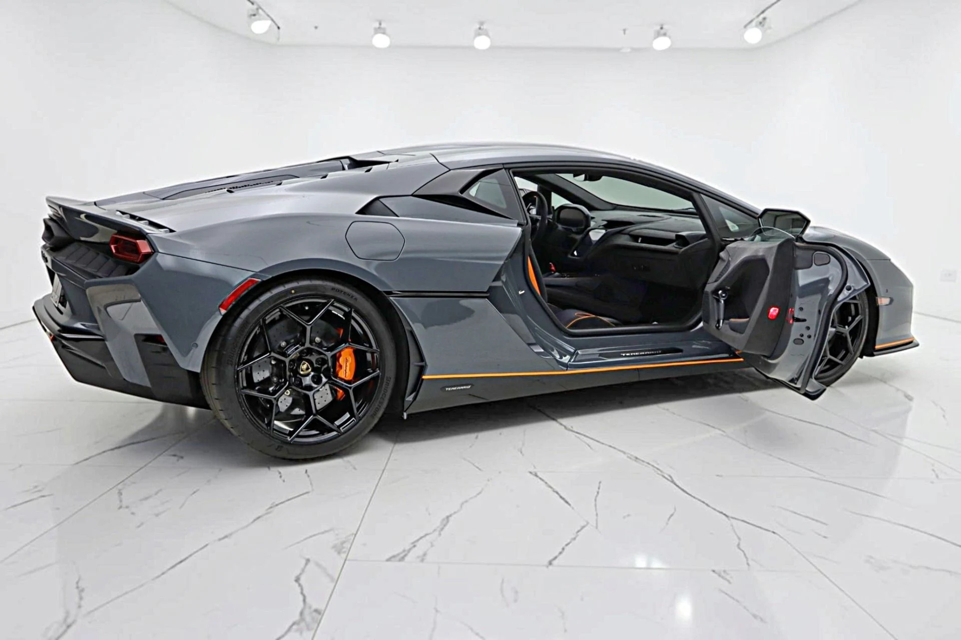 mph009_2024056365_New_2026_Lamborghini_Temerario_db6c5d522f