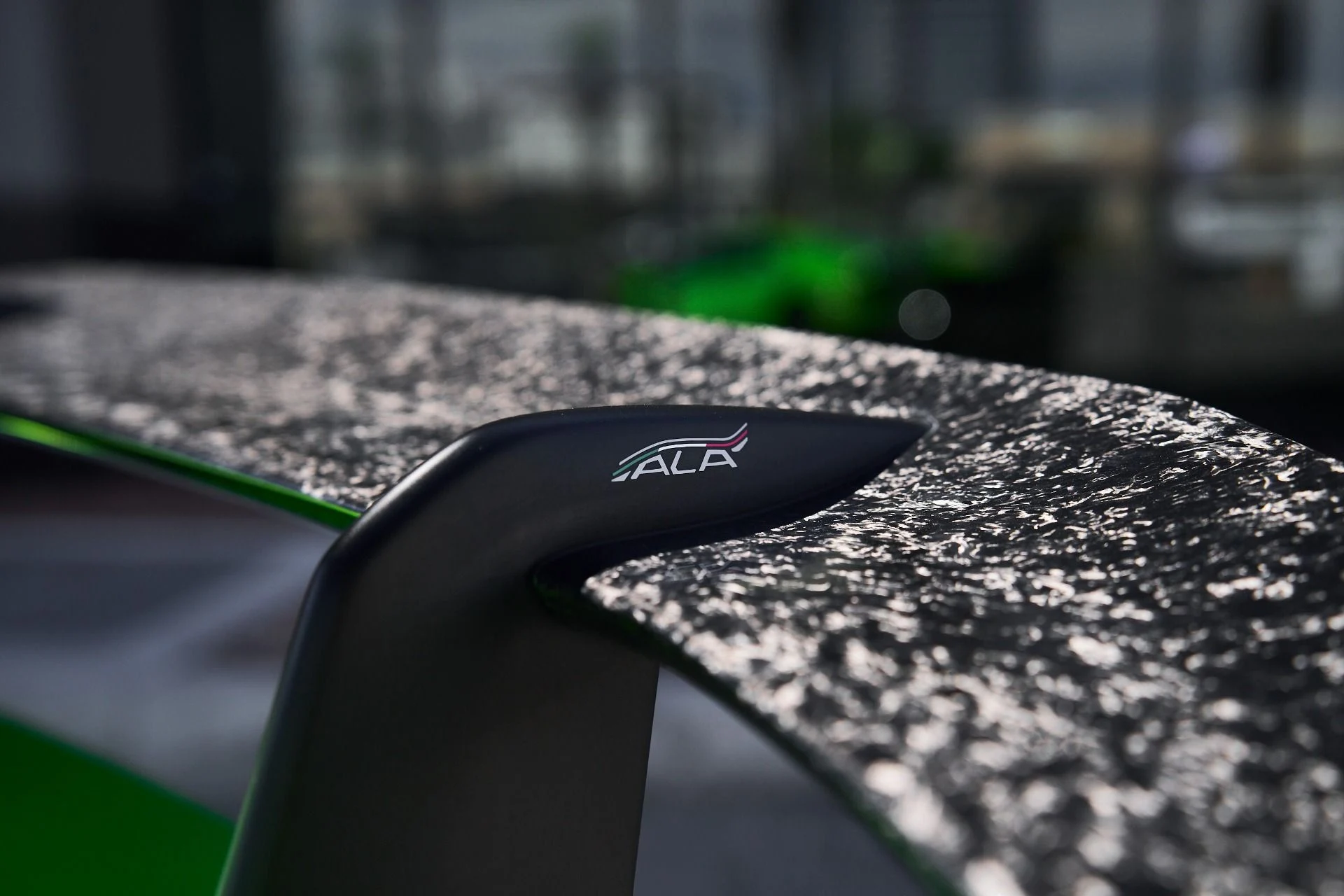 mph009_2029259739_Used_2019_Lamborghini_Huracan_Performante_1757626056_d9d2c81eec