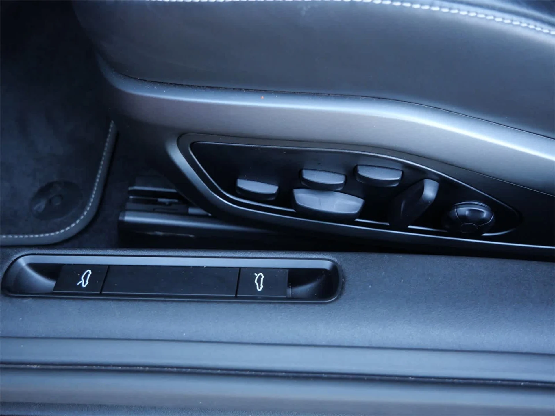 mph009_2032573122_bfe095cb35e56bca54e3456459004879_a1c1601eab