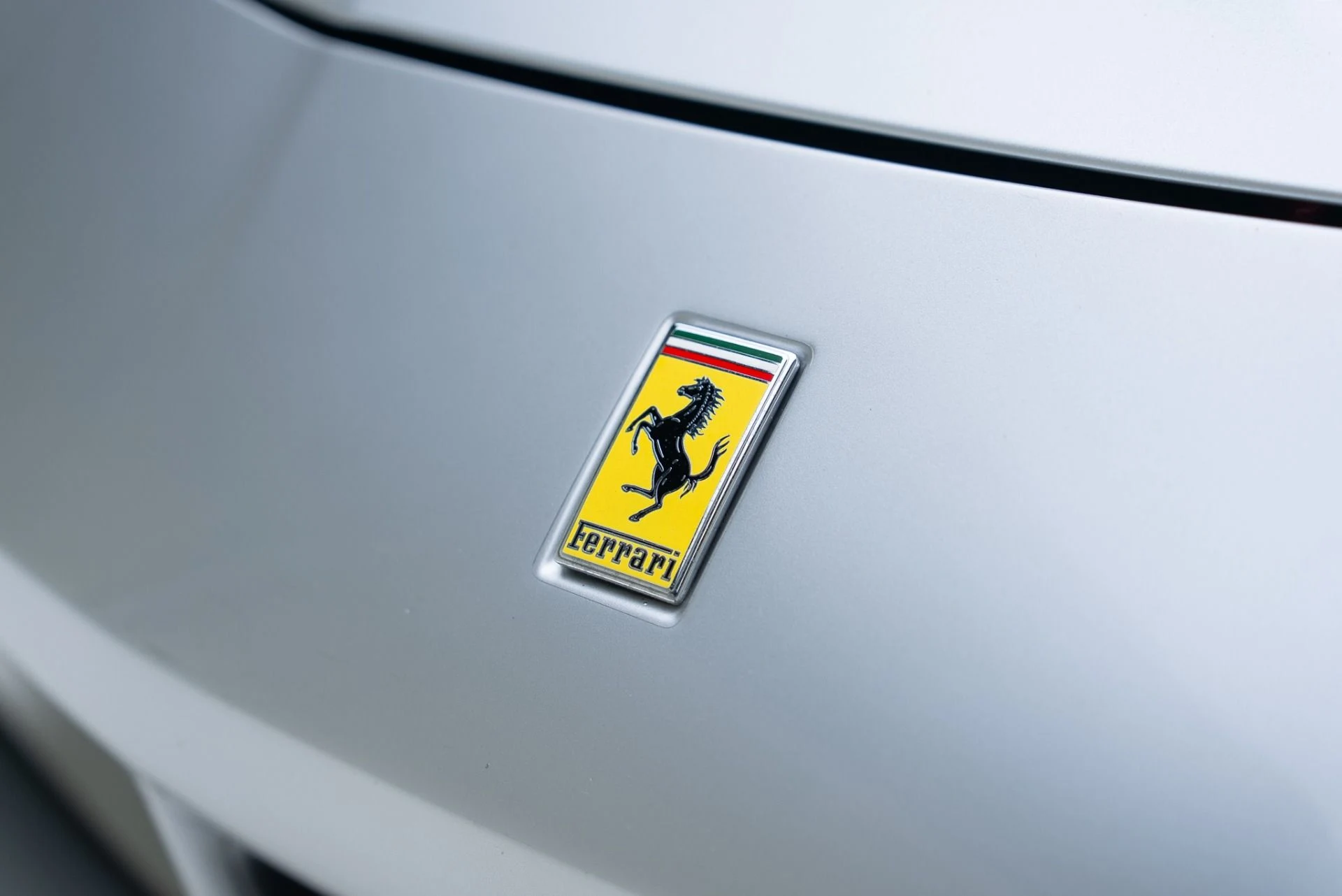 mph009_2037332590_Used_2017_Ferrari_488_Spider_1762375405_f072e68f10