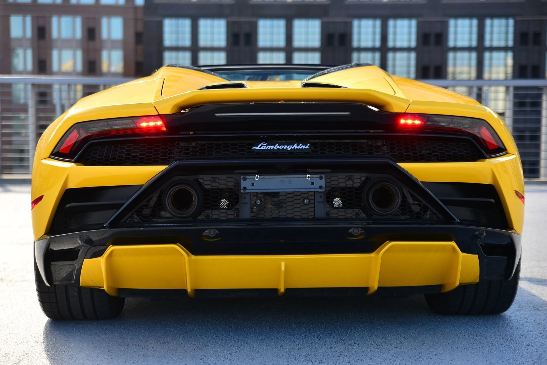 mph009_2038164872_1df719531bc54c014f9b9c7a3cc3ce64x_12d1e025b7