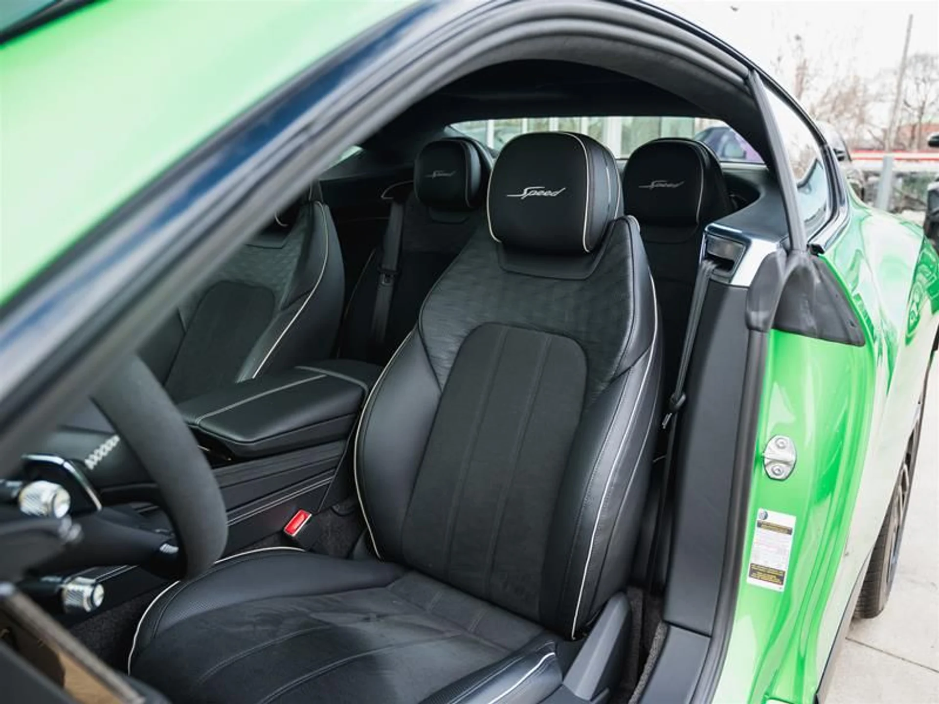 mph009_2041050505_0uek4ha2_04f5745a04