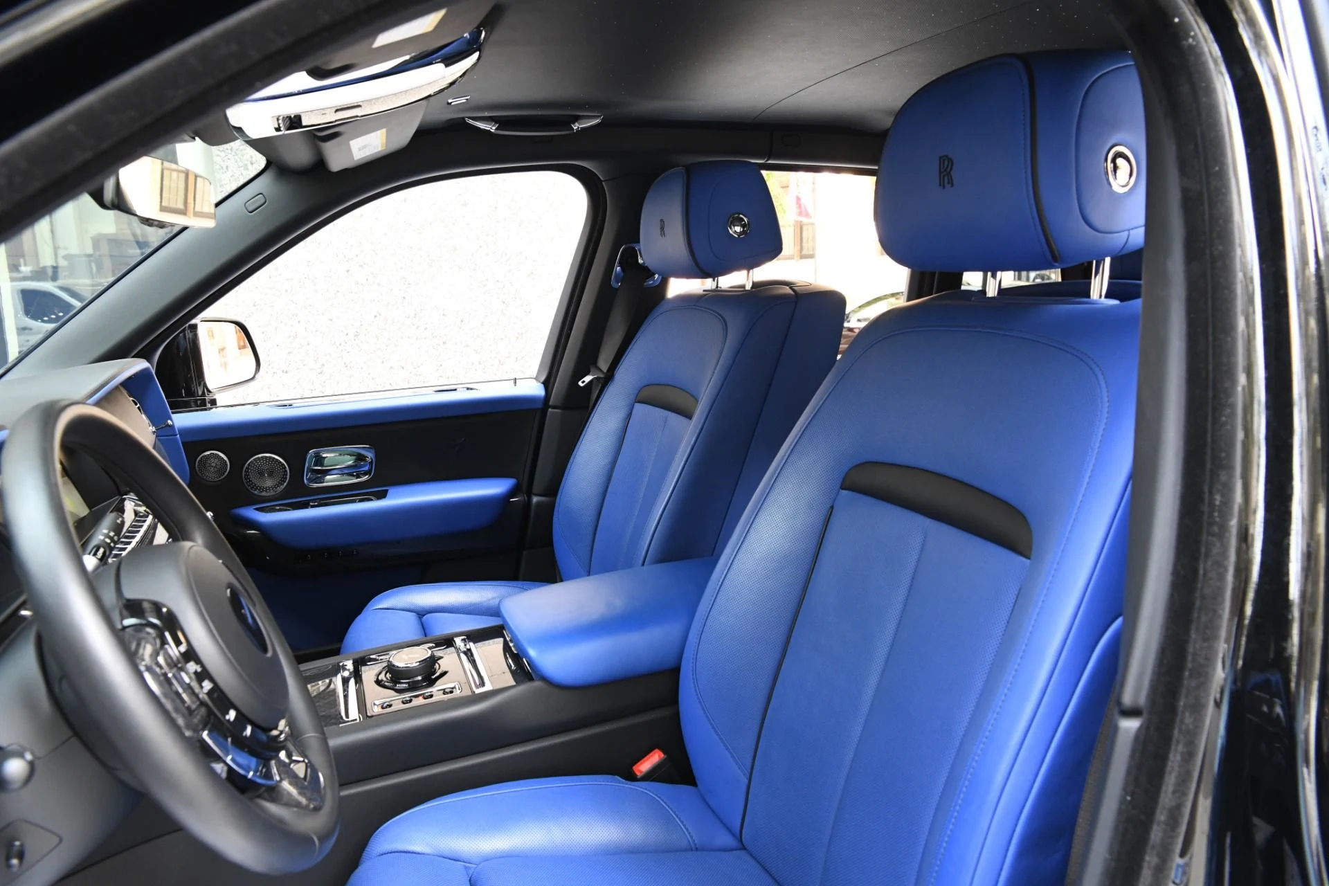 mph009_2042657117_11928_p11_l_b7b50e4e99