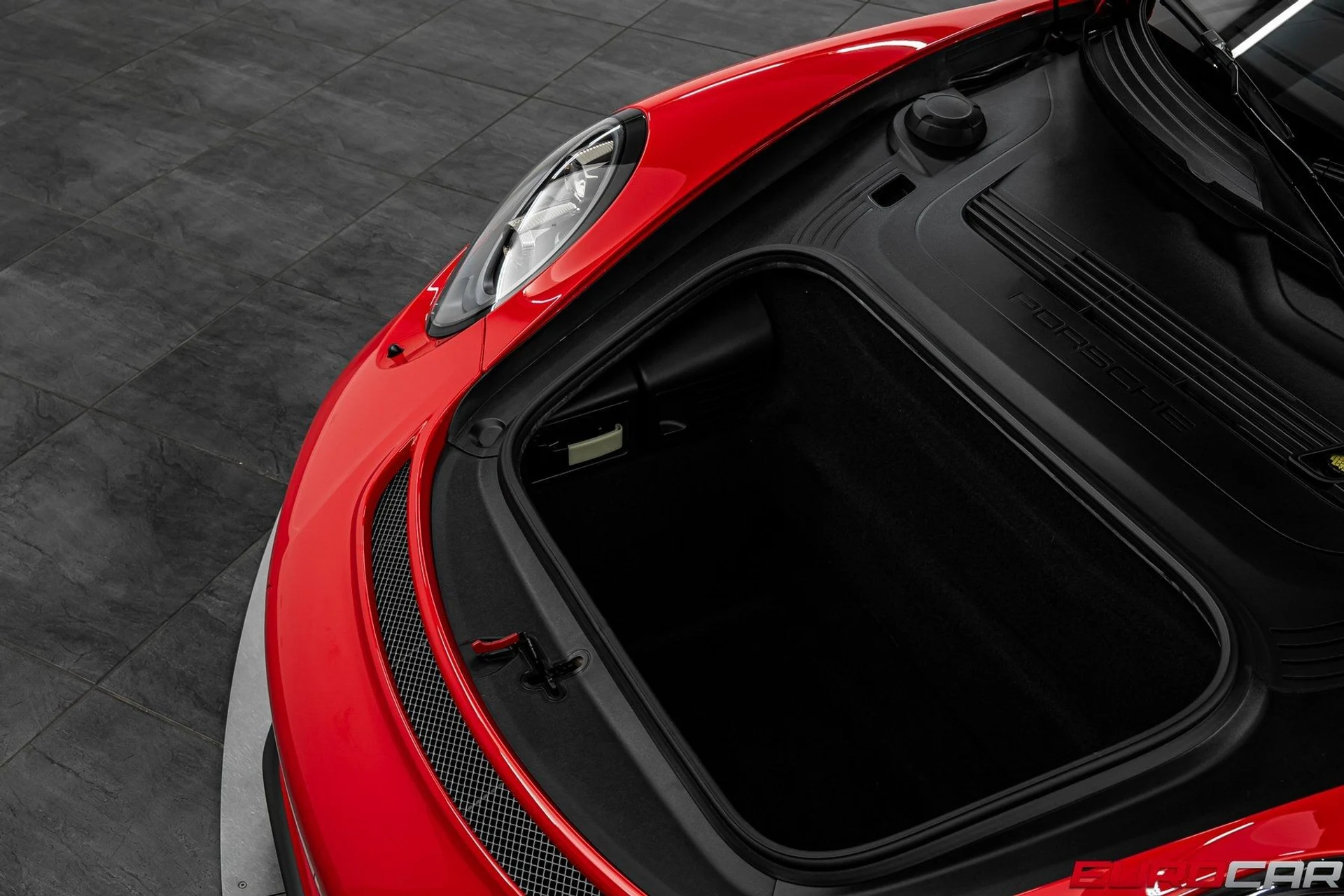 mph009_2046804768_image_10_6ea7a2245d