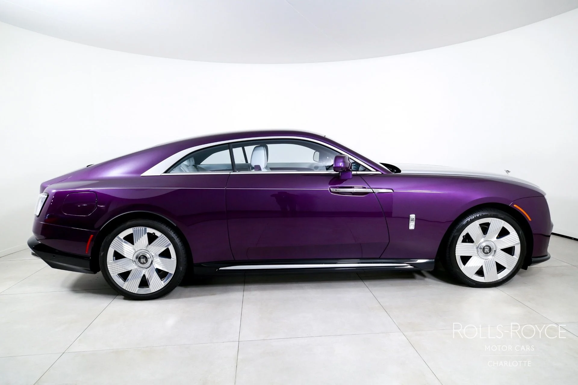 mph009_2058781393_Used_2024_Rolls_Royce_Spectre_1754591081_0723c14457
