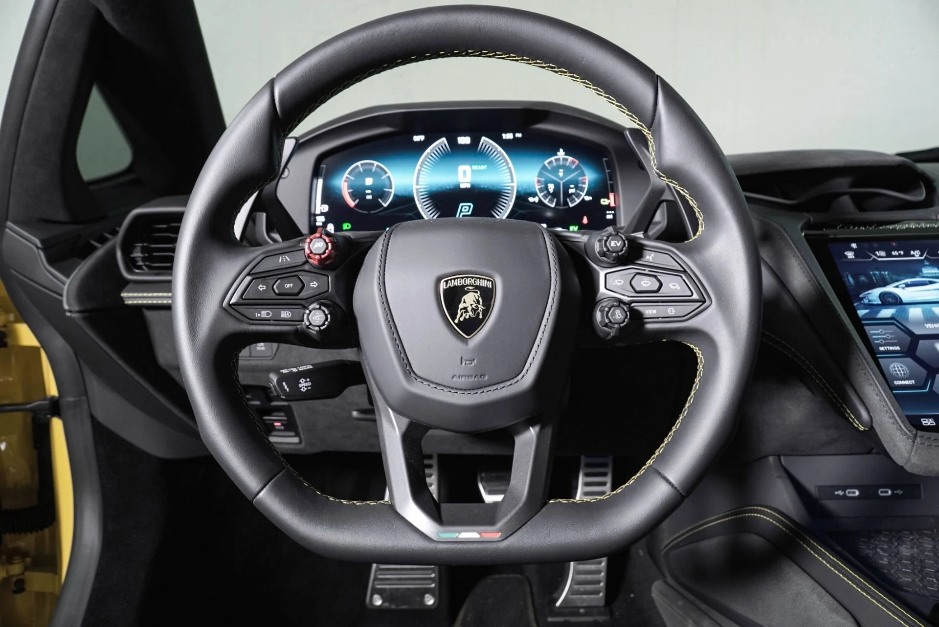 mph009_2061628233_Used_2026_Lamborghini_Temerario_1785784012_76bd722e48