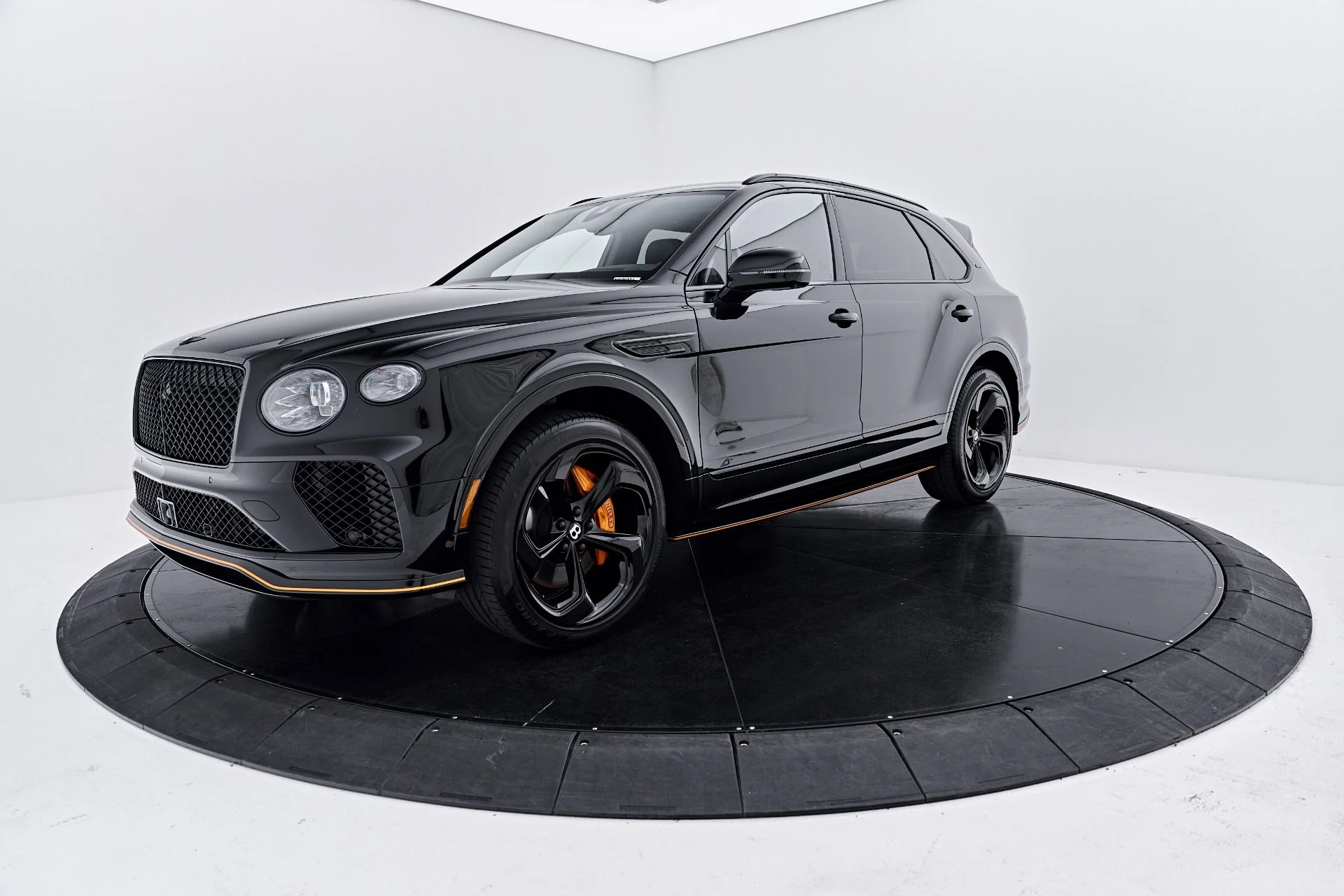 mph009_2067553637_Used_2025_Bentley_Bentayga_S_Black_Edition_1790644280_45cdcf2160