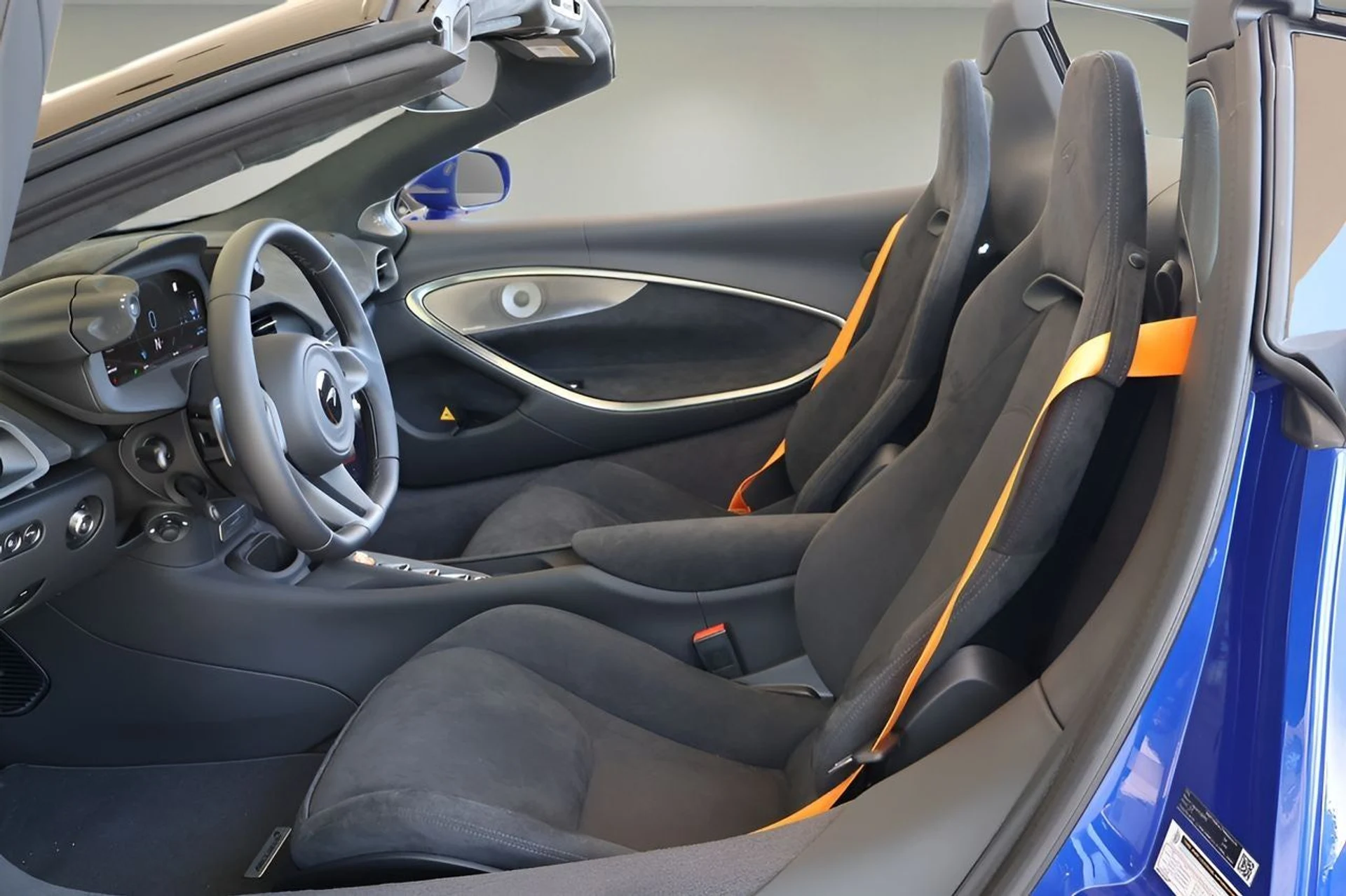 mph009_206913417_10_6ebea97165