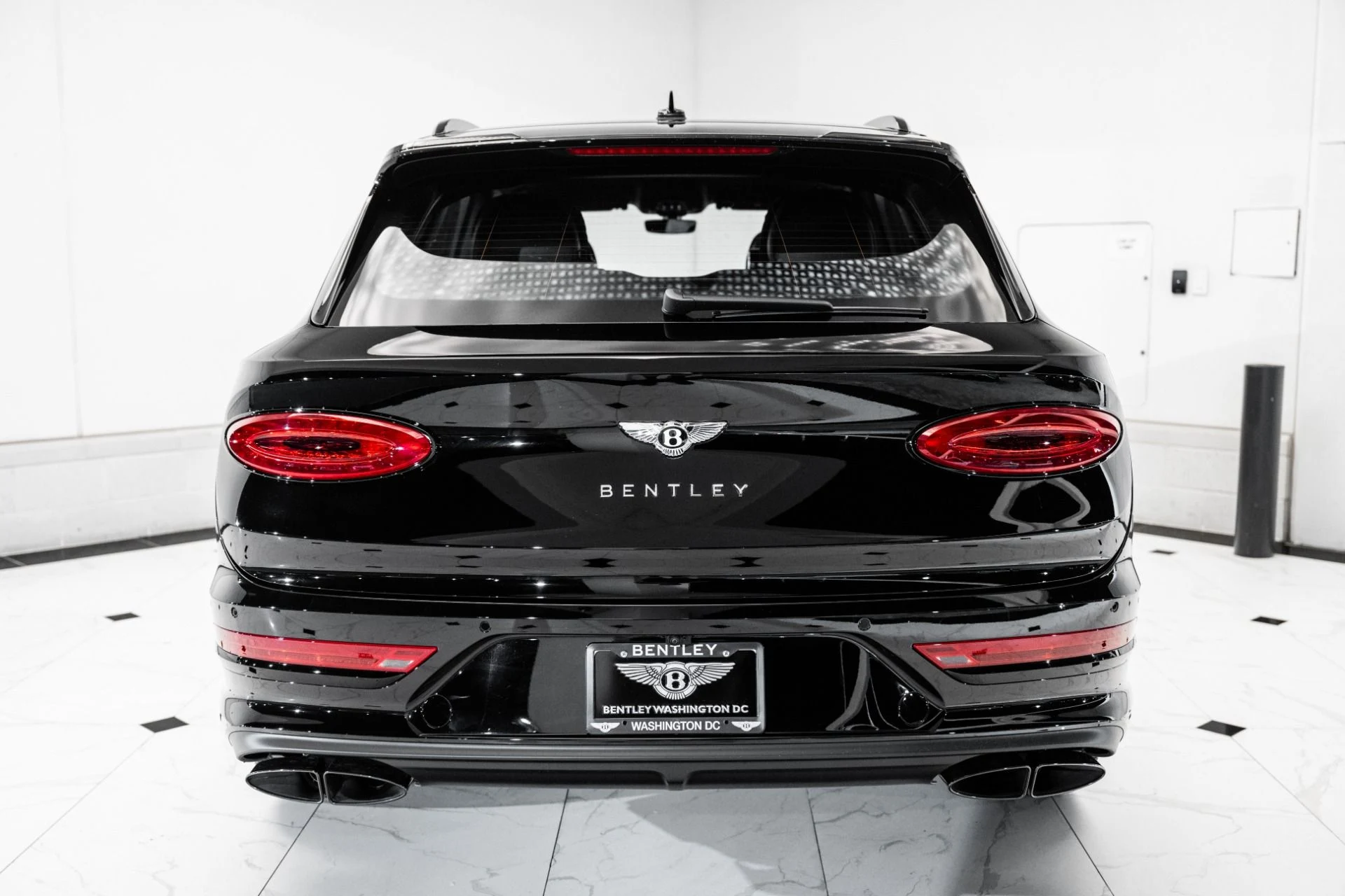 mph009_2069492433_New_2025_Bentley_BENTAYGA_EWB_AZURE_V8_Azure_V8_1749659689_0a24487079
