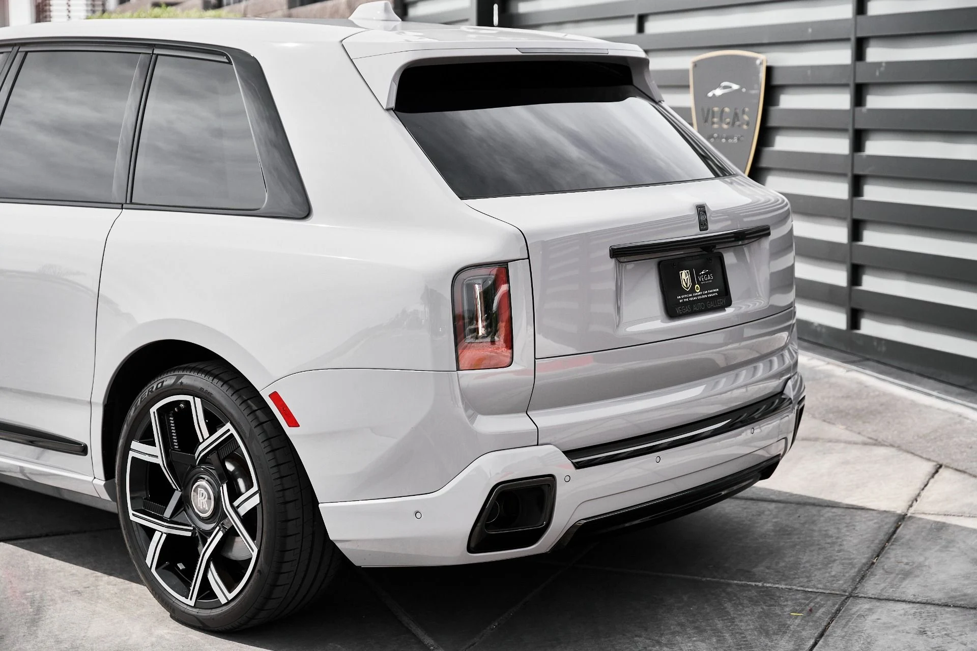 mph009_2072932873_Used_2025_Rolls_Royce_Cullinan_Black_Badge_1774912451_66fb289e3e