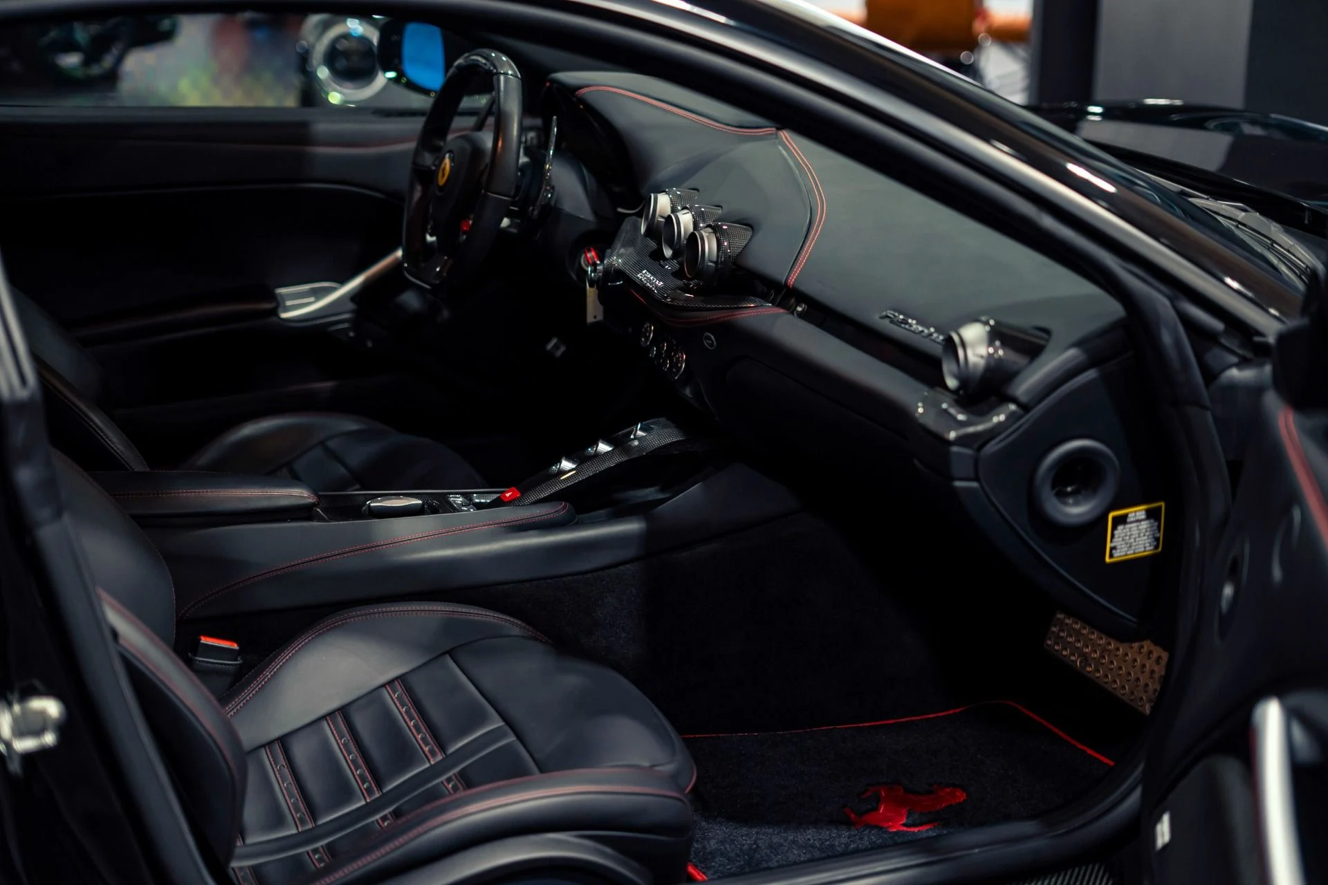 mph009_2080201233_Used_2014_Ferrari_F12berlinetta_Daytona_Seats_1780283686_761b82a1db