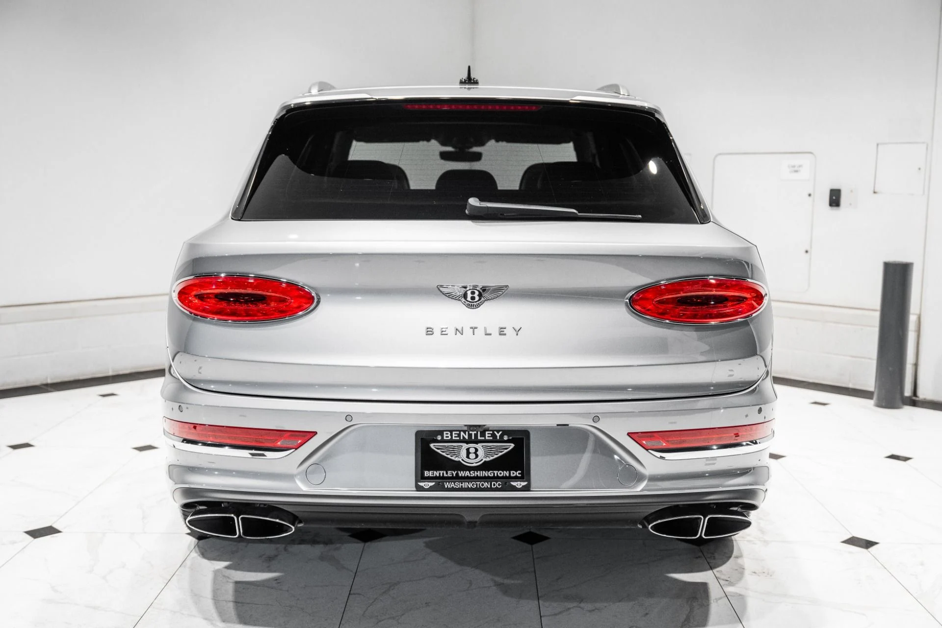 mph009_2082642514_Used_2022_Bentley_Bentayga_V8_1792247814_b77f927185