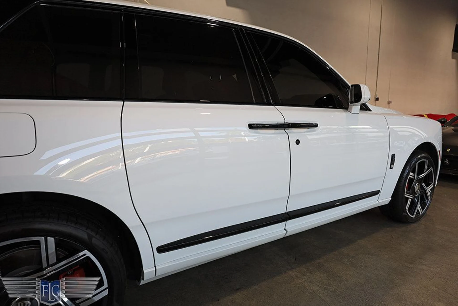 mph009_208396412_used_2026_rolls_royce_cullinan_blackbadgesportutility_9689_23031080_10_1024_2745bcd0ab