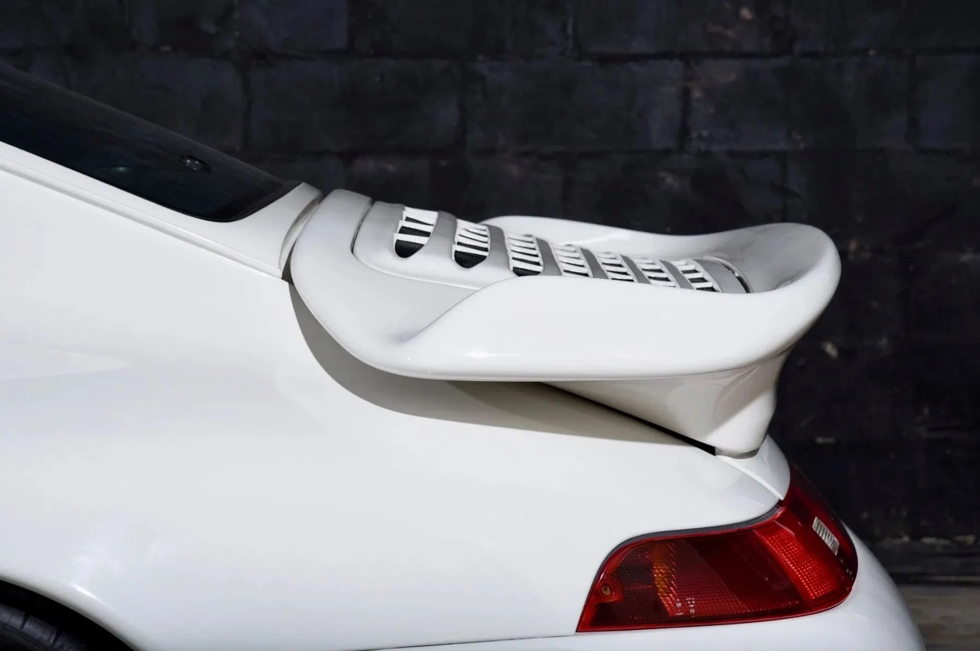 mph009_2092093434_13303_p10_l_60039f809c