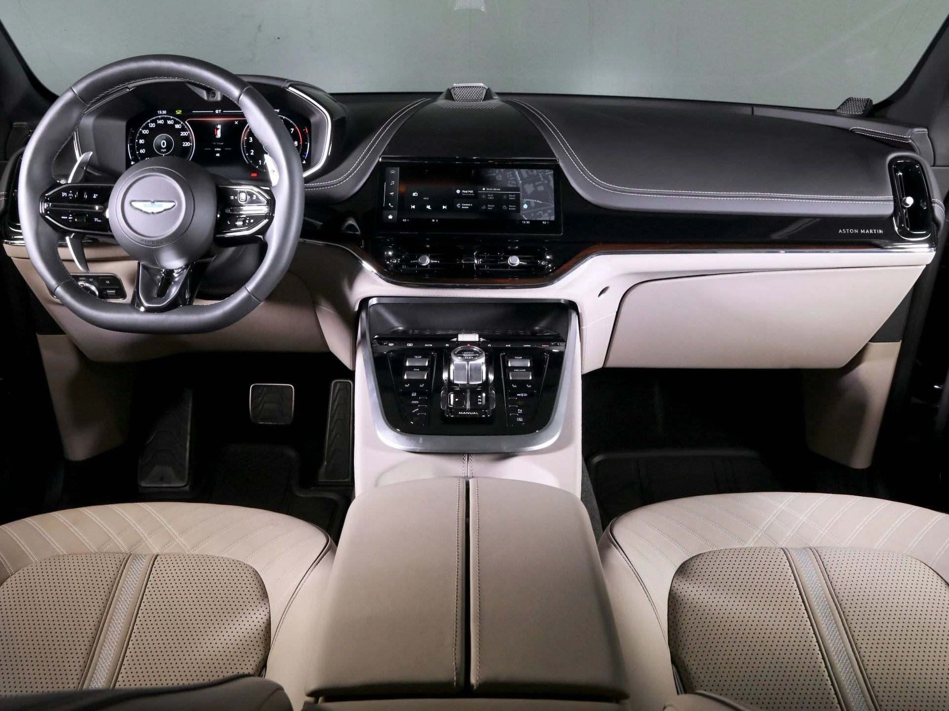 mph009_209372089_New_2025_Aston_Martin_DBX_707_1768455345_46ce83f7bd