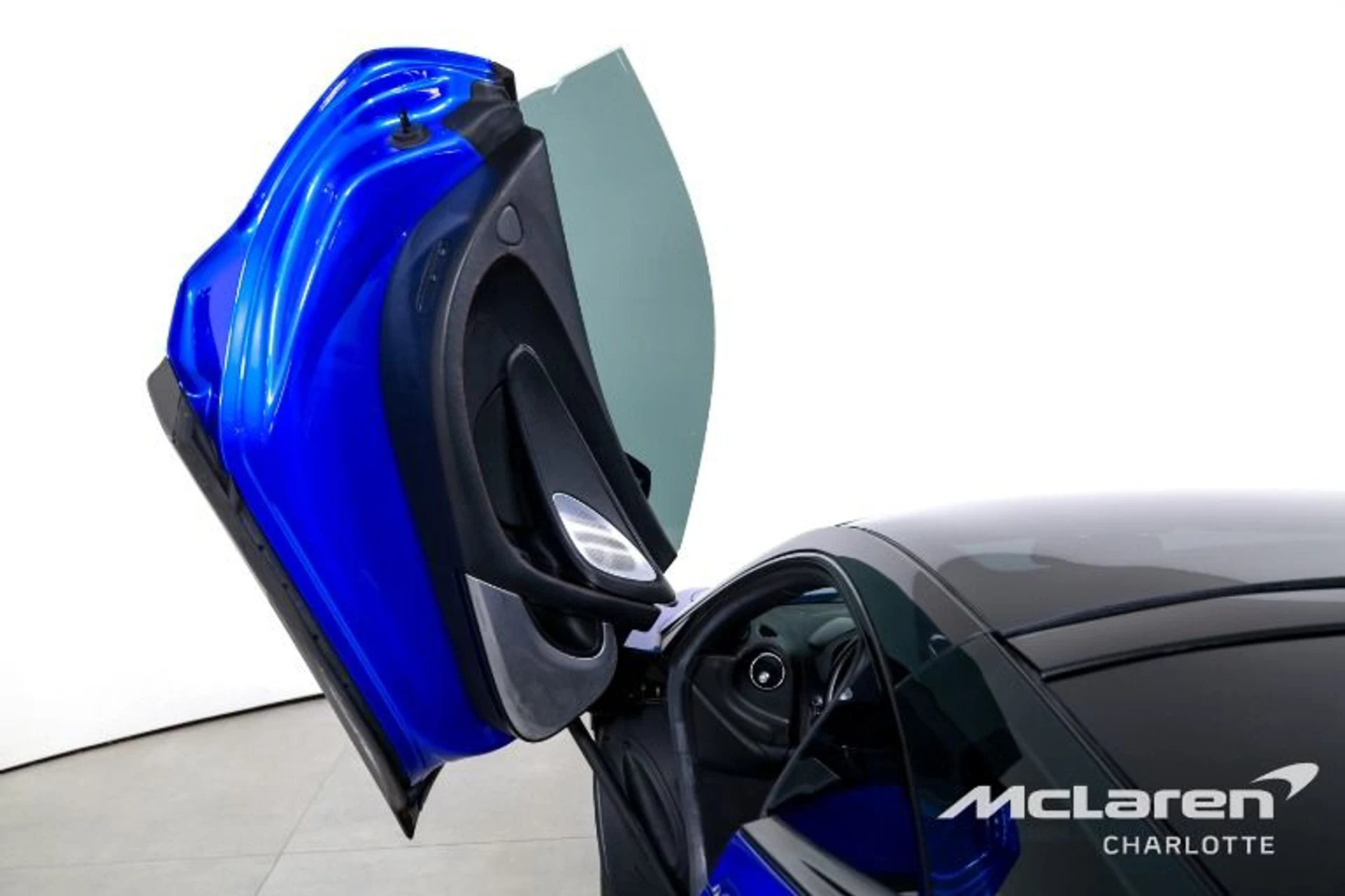 mph009_2094236332_Used_2021_Mc_Laren_GT_3d7b25f1ec