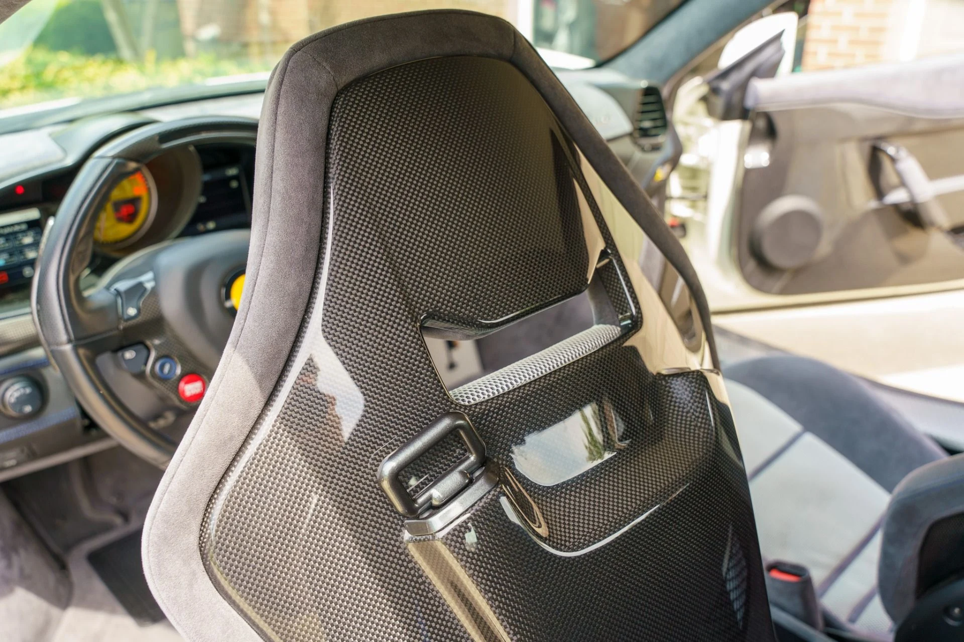 mph009_2094846562_Used_2015_Ferrari_458_Speciale_1754332080_bb45837d9c