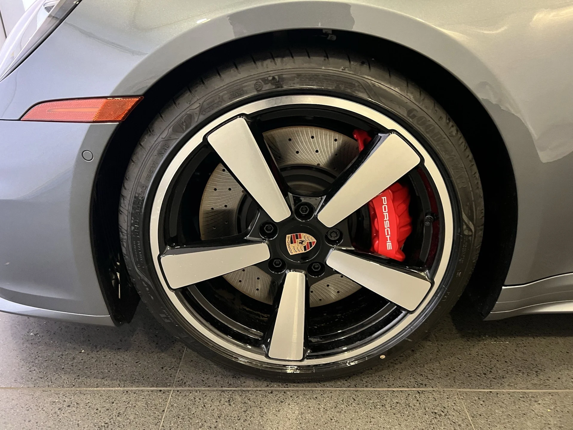 mph009_2098568672_fb1772ccb5bd73bc878625041a273829x_3eb53c97b6