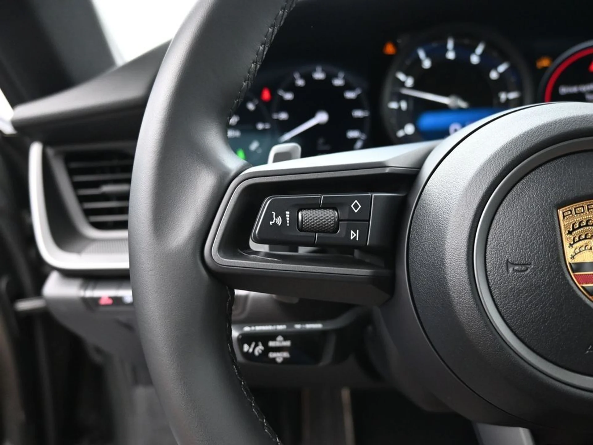 mph009_210091598_1d526a46d7fecf6d7b2a964aed90105d_fe2ac590a5