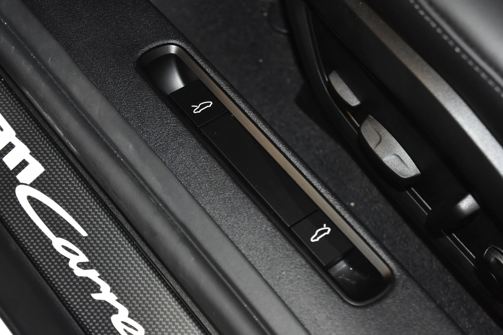 mph009_2105428560_7dd845c9458480dc1b1b3c14912f354bx_2e07975625