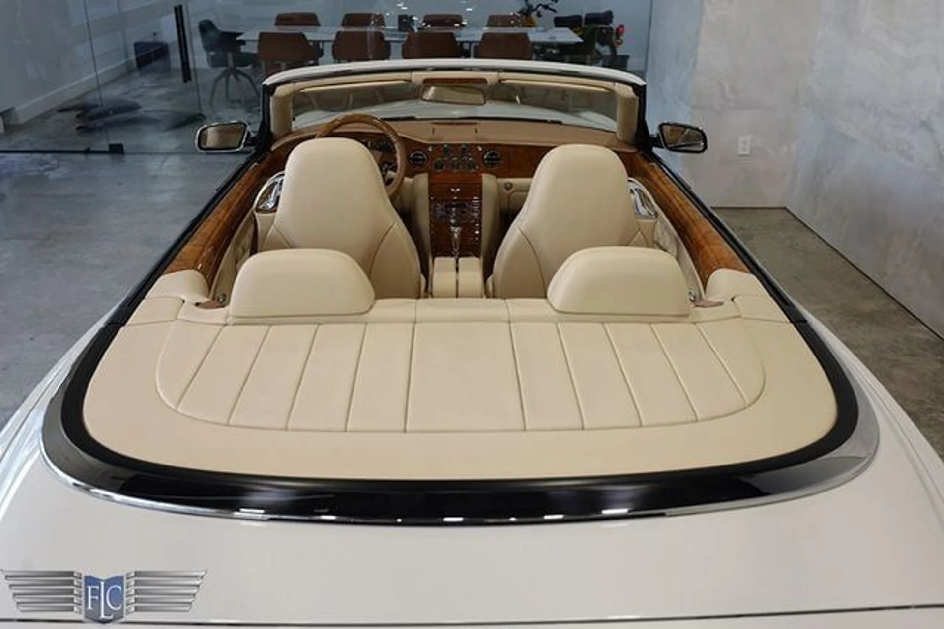 mph009_2109750379_used_2010_bentley_azure_tconvertible_9689_22574902_14_640_cb076020fd
