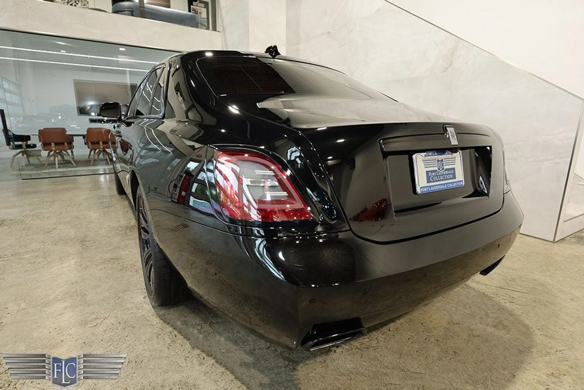 mph009_2110237658_used_2023_rolls_royce_ghost_shootingstarheadlinerilluminatedgrillilluminatedfascia_9689_21720486_10_1024_f22ddade46