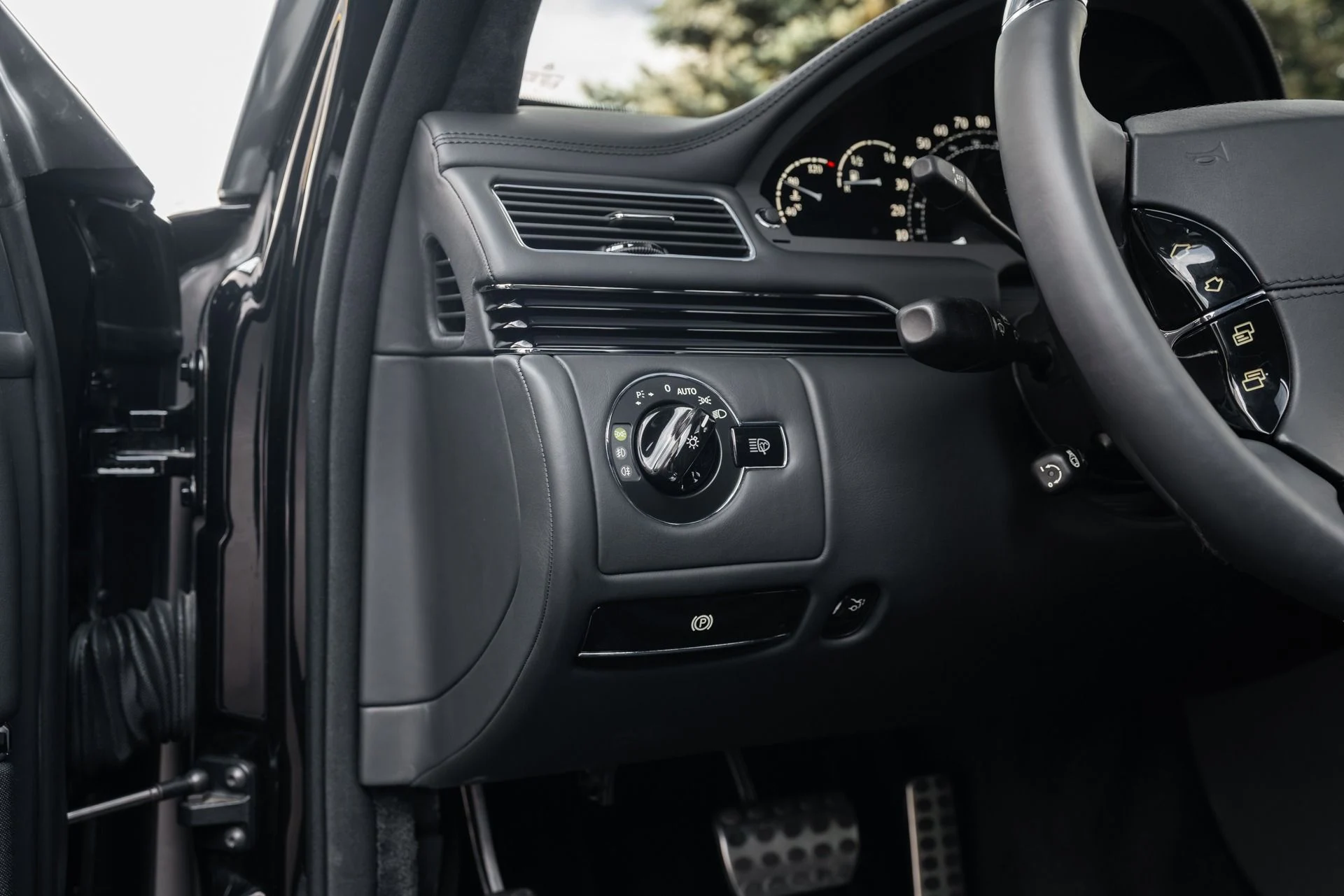 mph009_2111855631_11544_p10_l_caa6174645