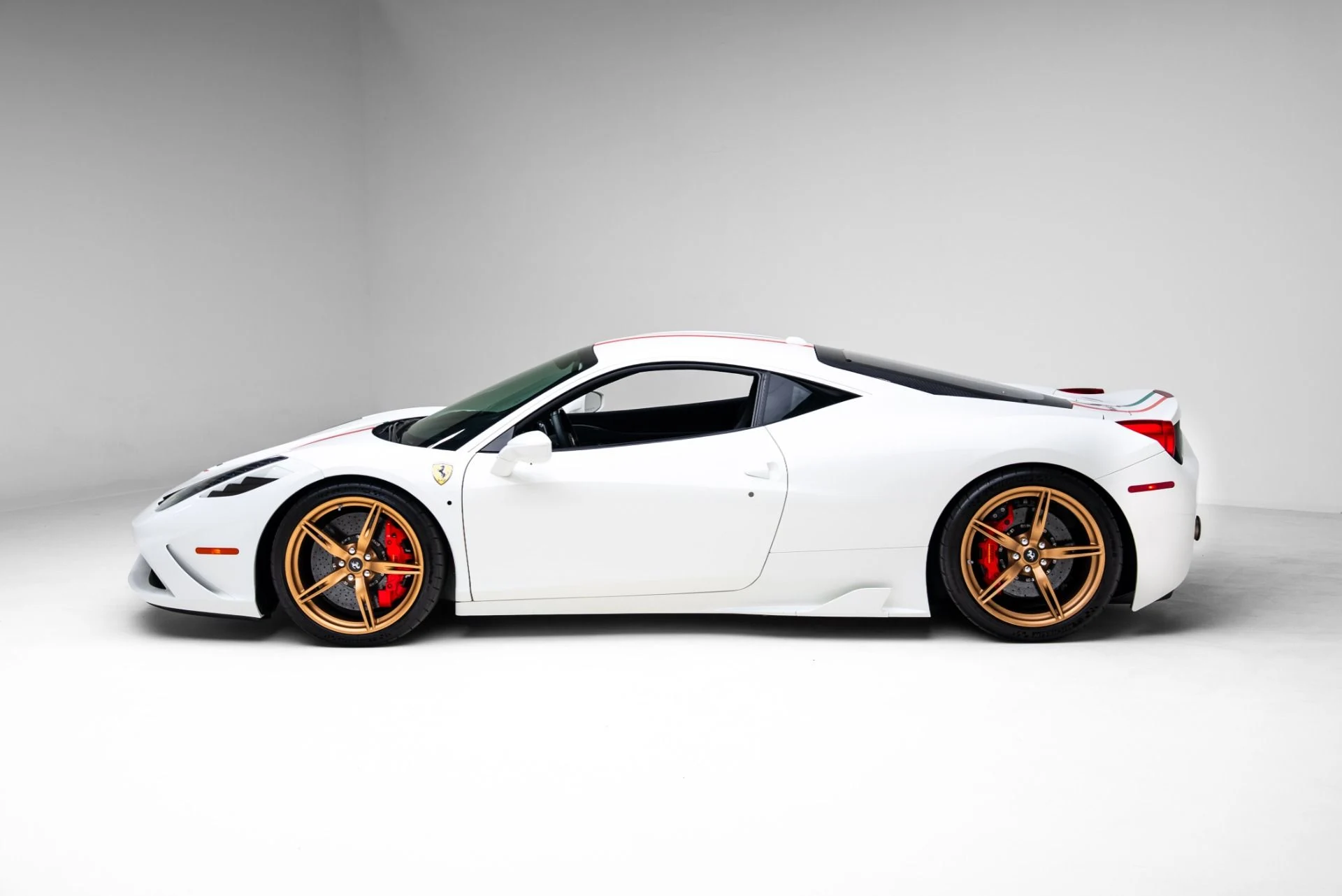 mph009_2111868659_Used_2015_Ferrari_458_Speciale_1770668463_77d4f2401c