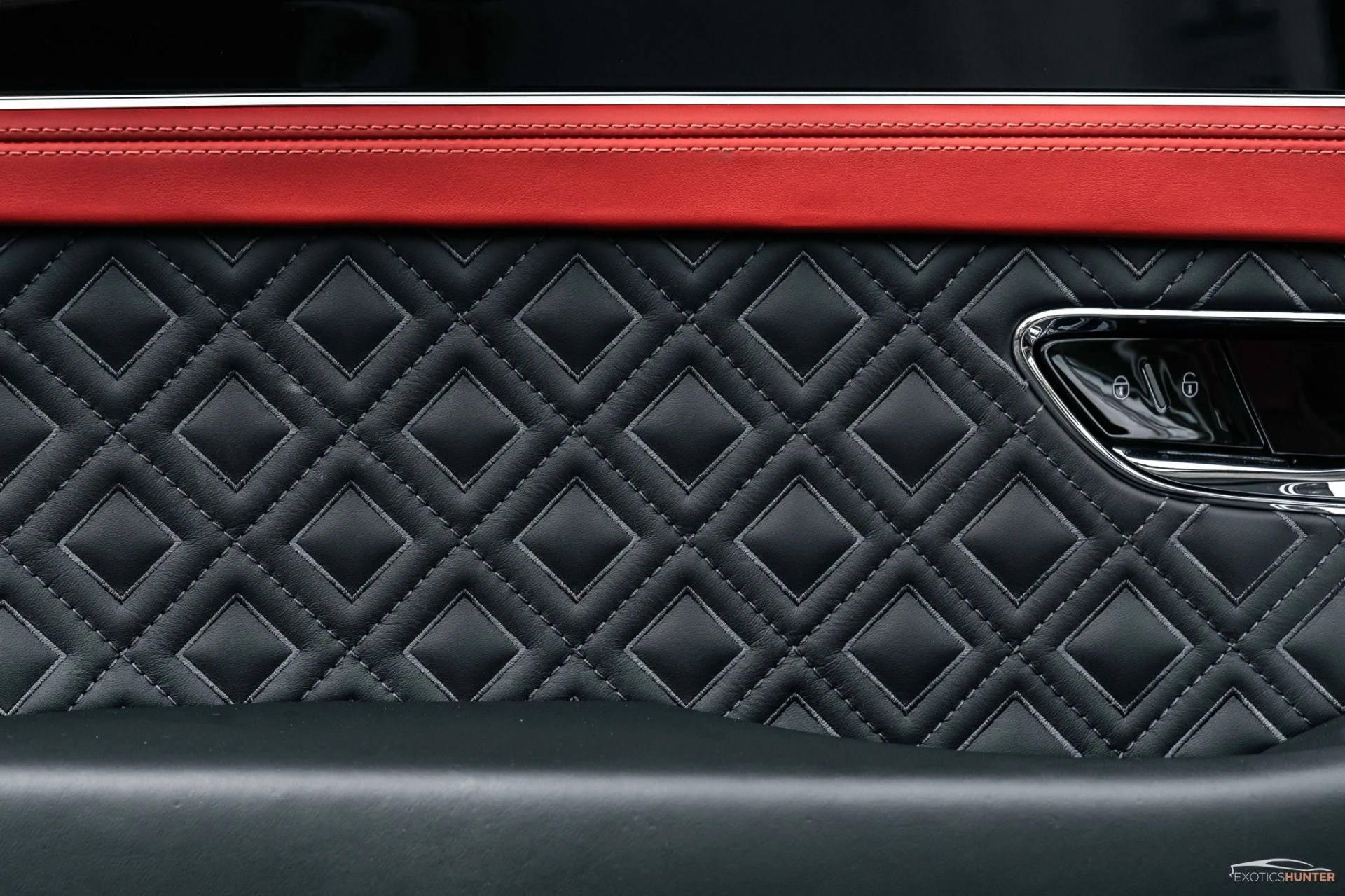 mph009_2116277518_Used_2020_Bentley_Continental_GTC_280_K_MSRP_Mulliner_Blackline_Rotating_Display_1766938877_1e4fedc8b4