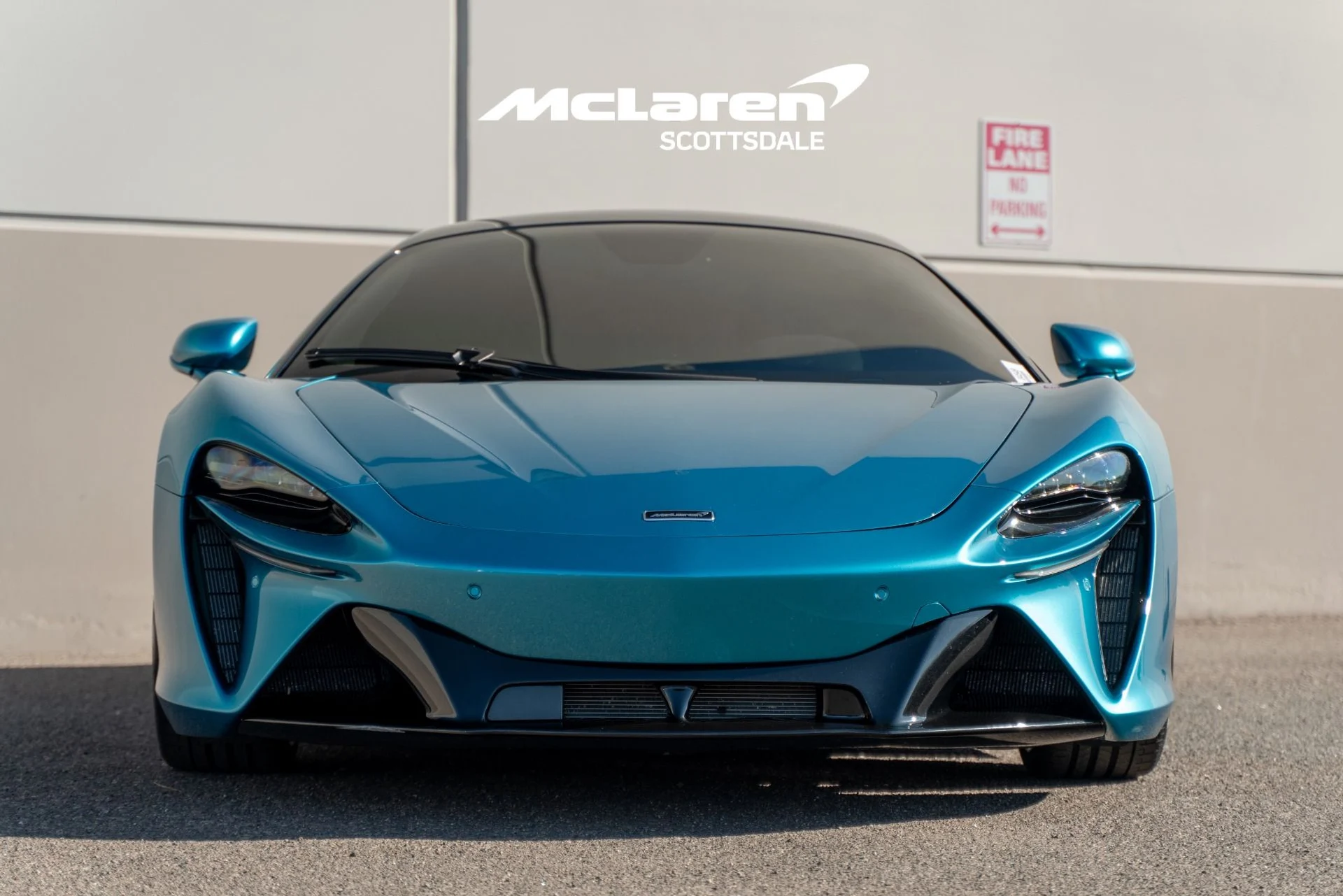 mph009_2117799431_Used_2023_MCLAREN_ARTURA_1758922569_7794dc2cdb