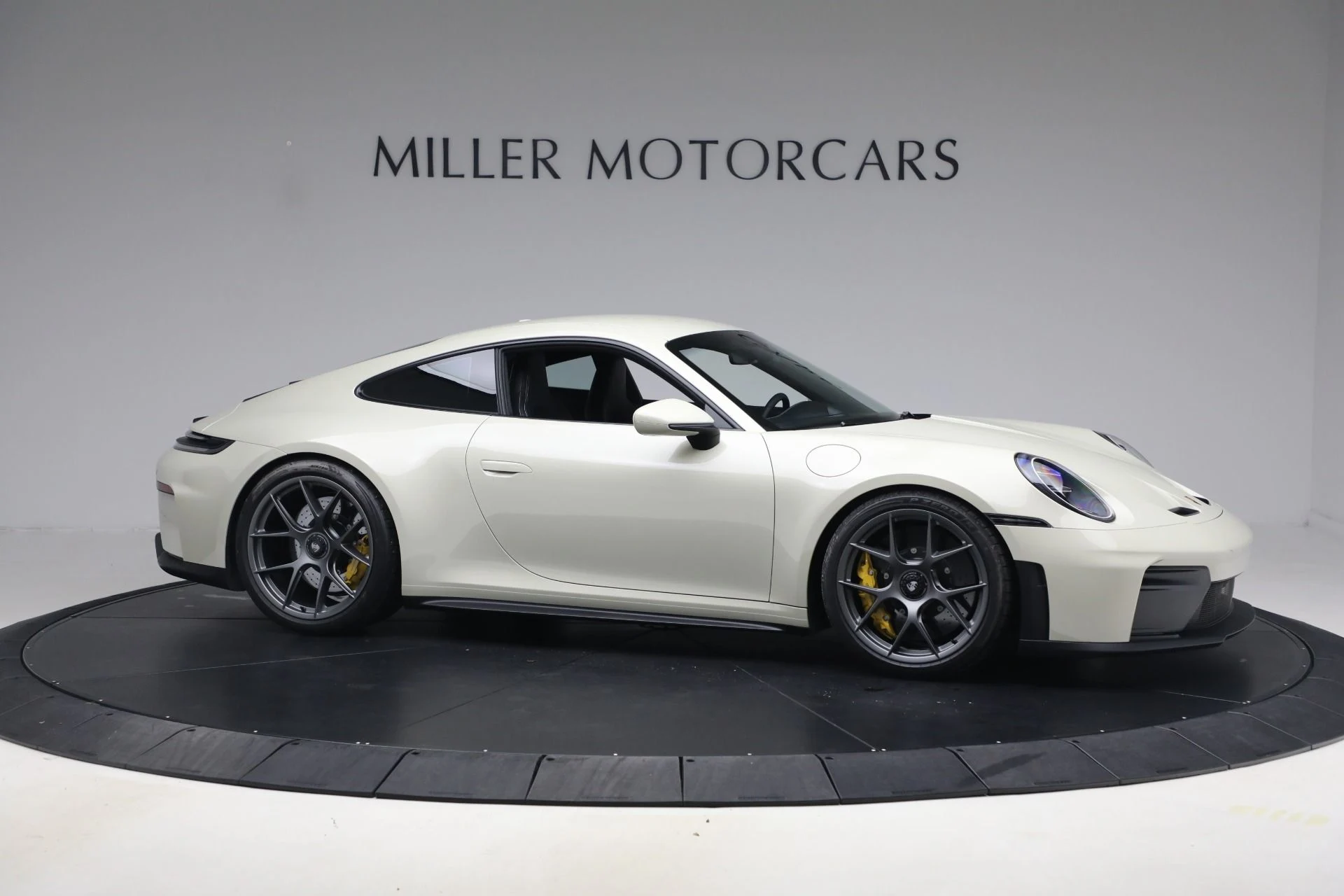mph009_2123179772_Used_2026_Porsche_911_GT_3_Touring_1791237531_796221767b