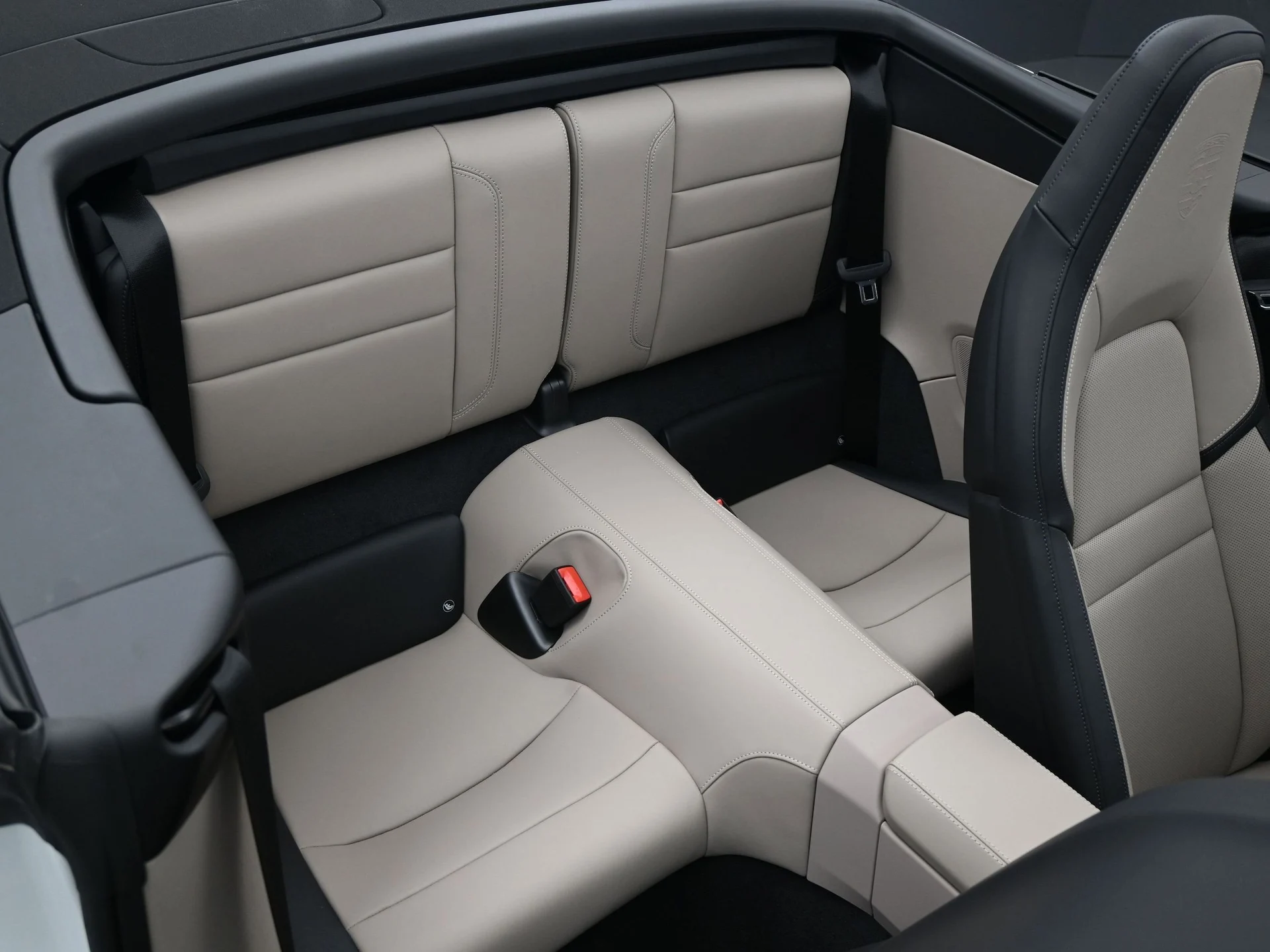 mph009_2124500721_e6eae93fbdebbc6451110fbf8b57e55bx_5e0f429a21