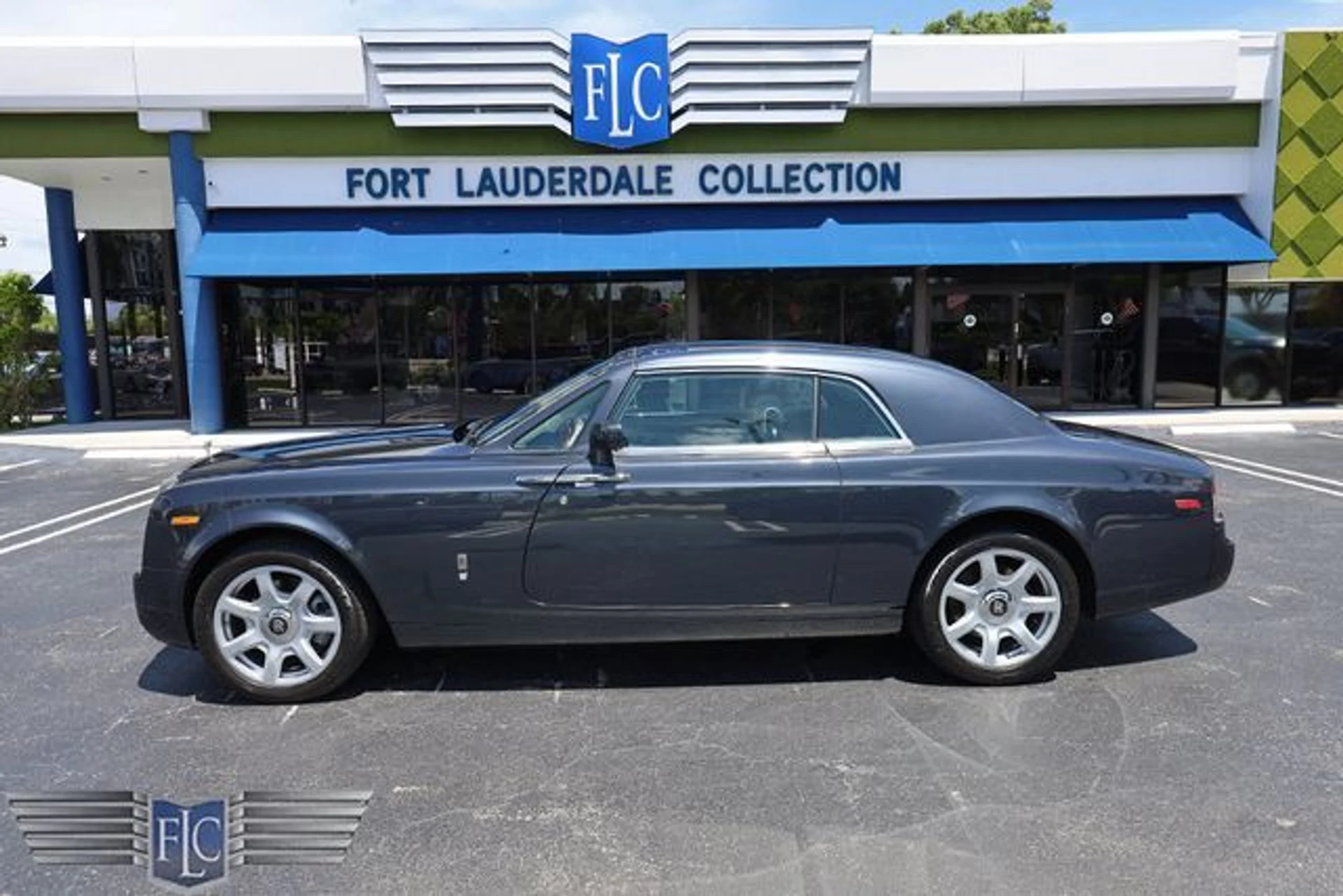 mph009_2124806853_used_2009_rolls_royce_phantom_coupe_2drcoupe_6305_23064698_14_640_96792ae69c