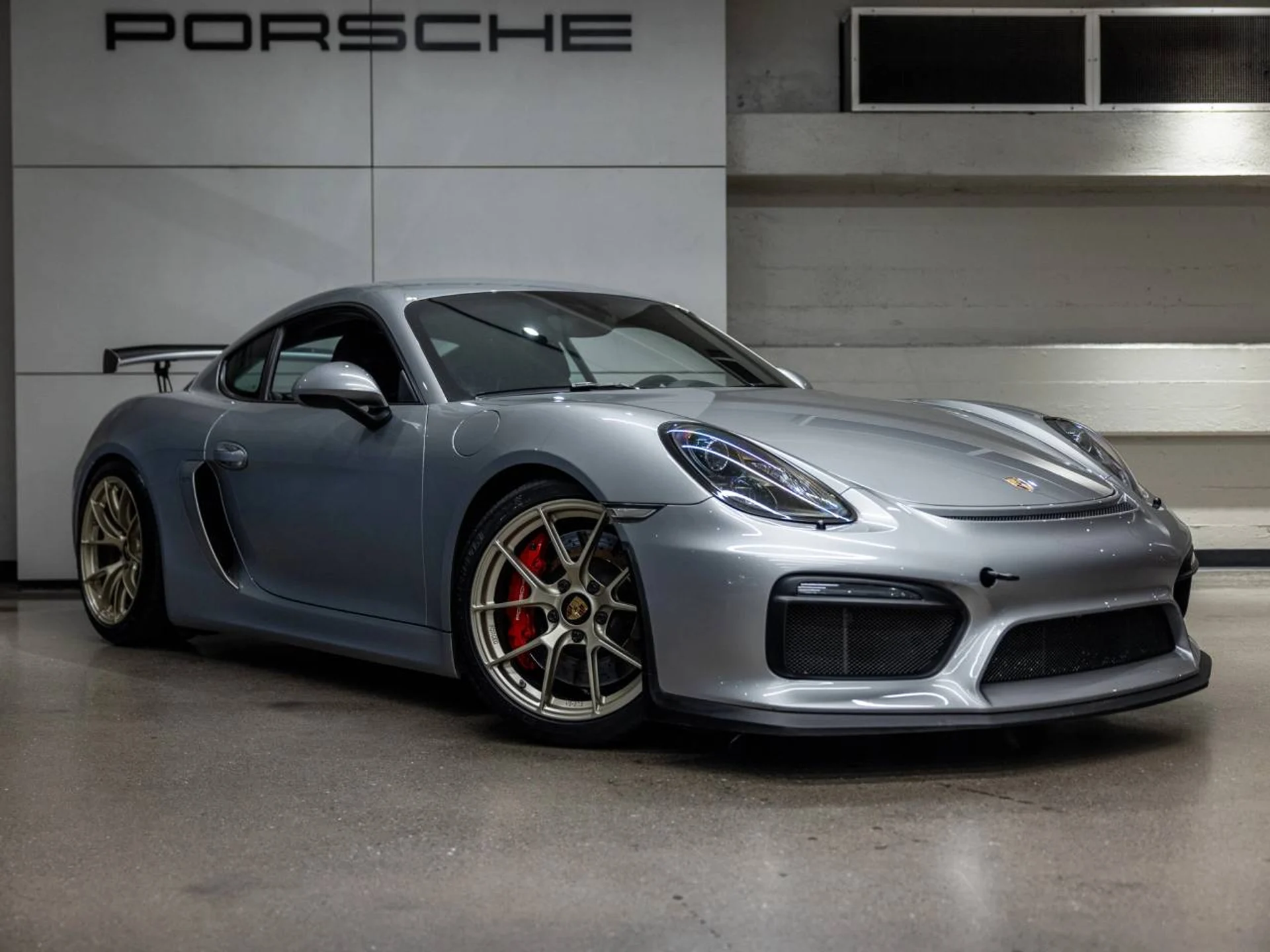 mph009_2126086524_10_e129cd5d41