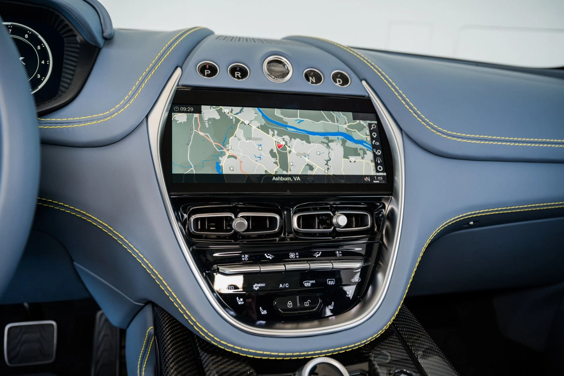 mph009_214551019_Used_2023_Aston_Martin_DBX_707_1728832242_c4b8330a06