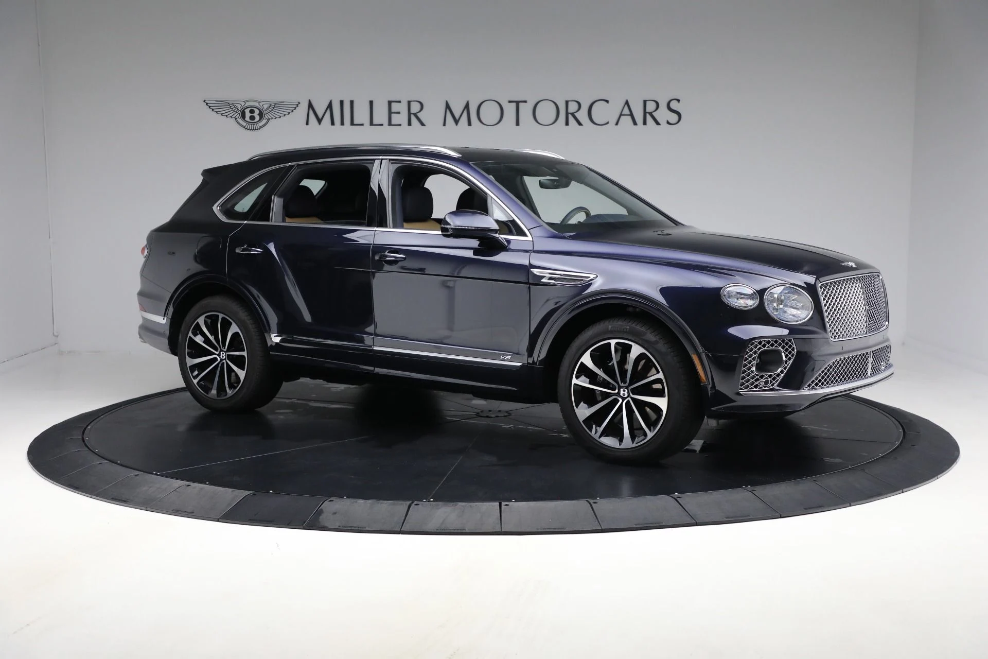 mph009_21513630_Used_2022_Bentley_Bentayga_V8_5fe4b06dea