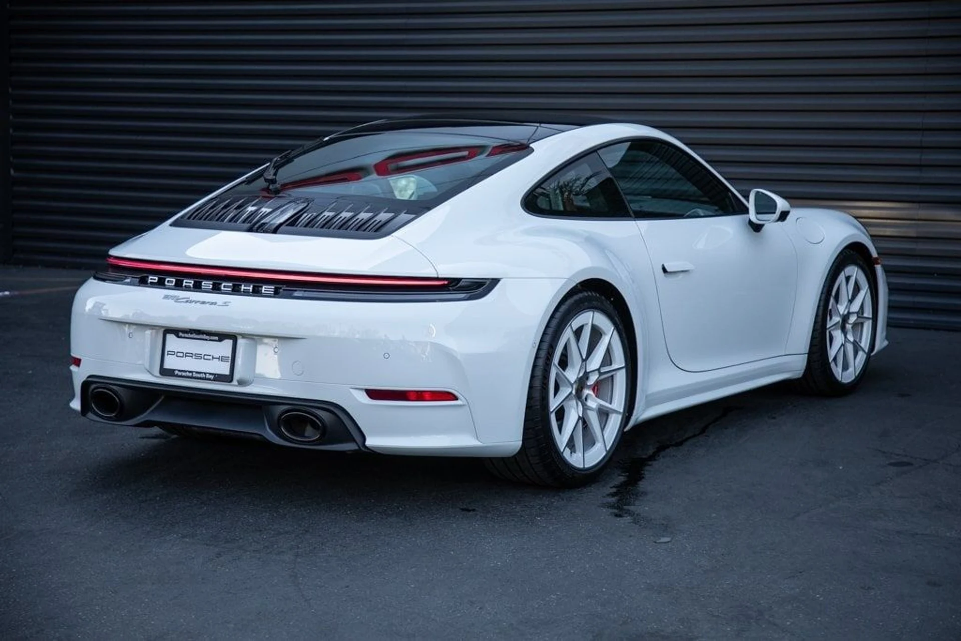 mph009_2158422608_7b9e736d2ecf014bebc54985cbc914c0x_13c570ac38