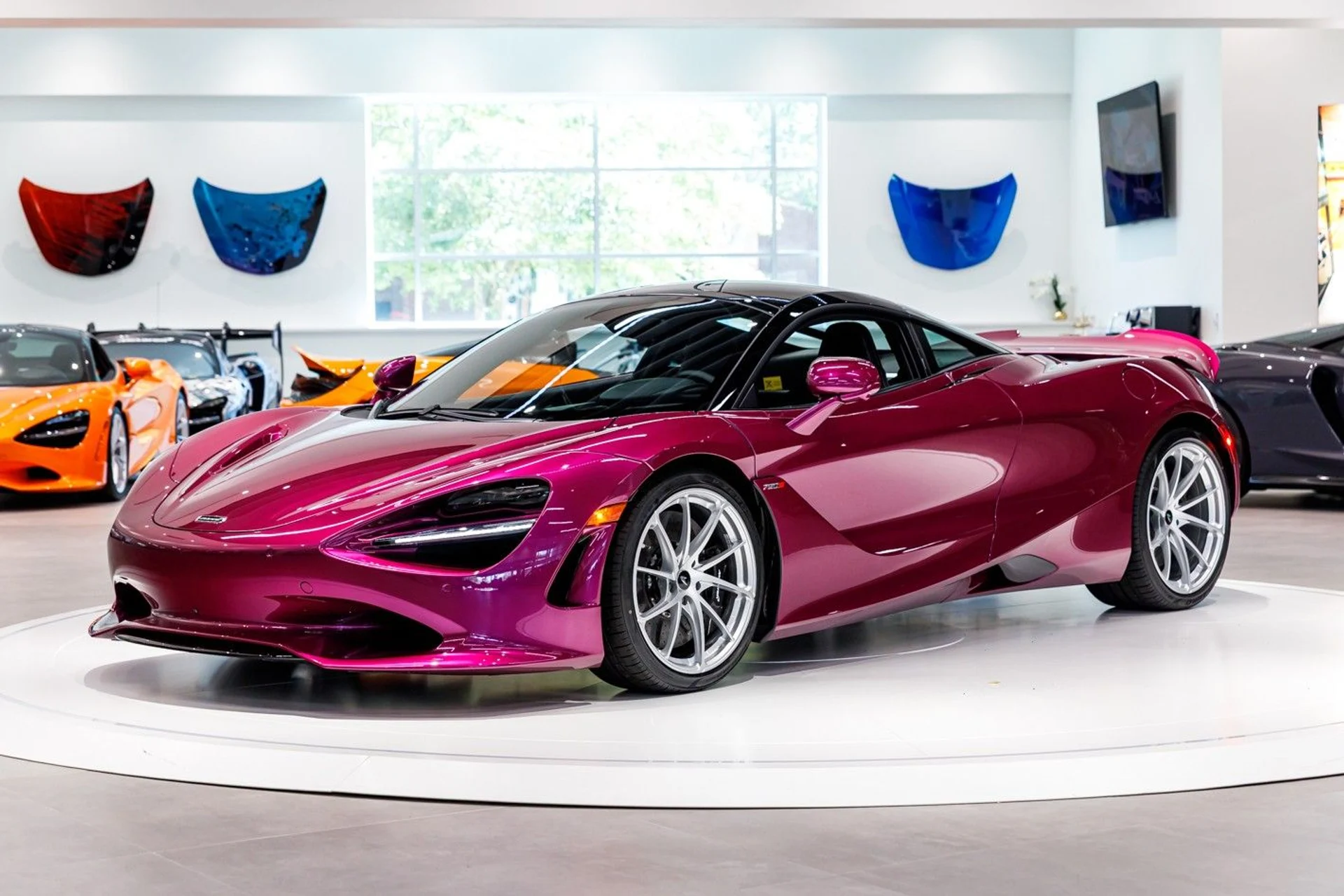 mph009_2160103165_676_p10_l_37a886d0f9