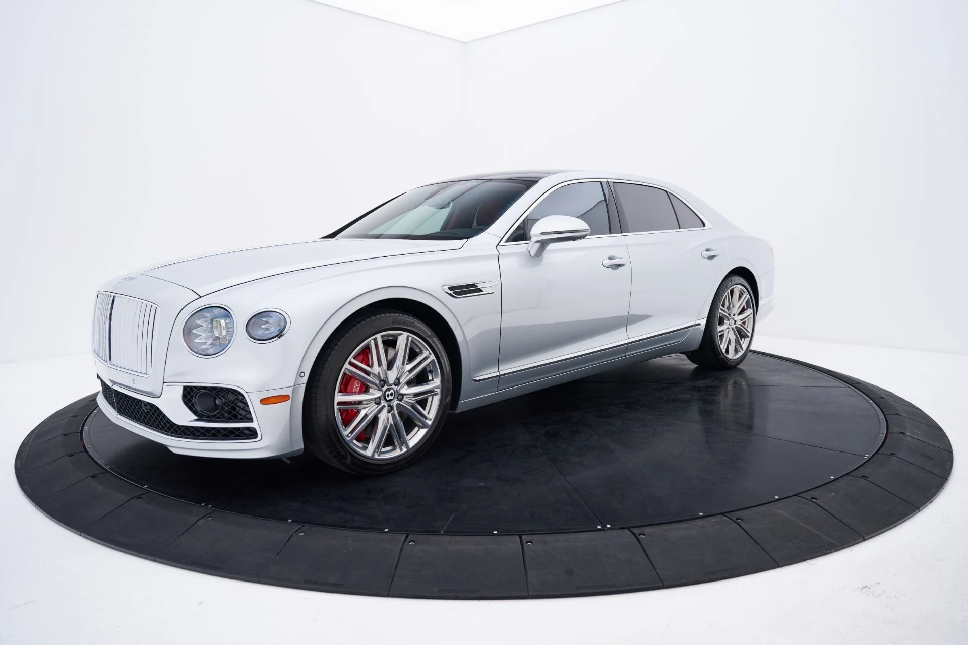 mph009_2166000153_Used_2022_Bentley_Flying_Spur_V8_1793211953_98c9501c3f