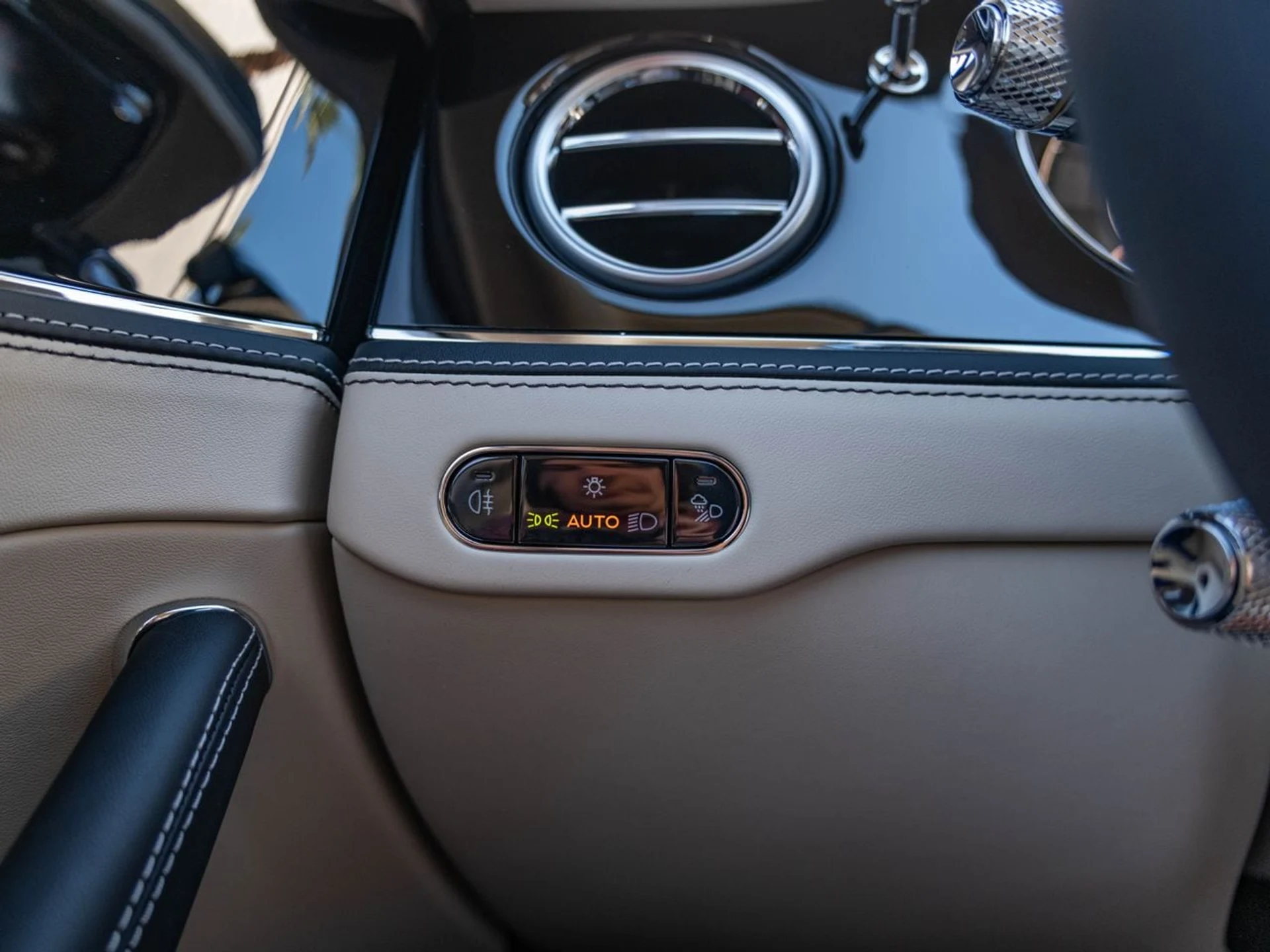 mph009_2176530832_f90ba4c63bd022f12f7f078109055aaex_4863be8e08