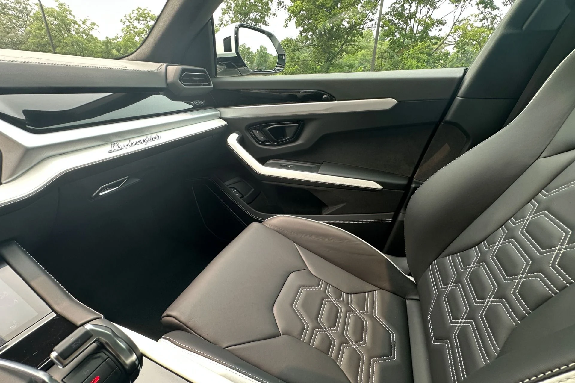 mph009_2177163980_New_2026_Lamborghini_Urus_SE_1784539635_c822f7489e