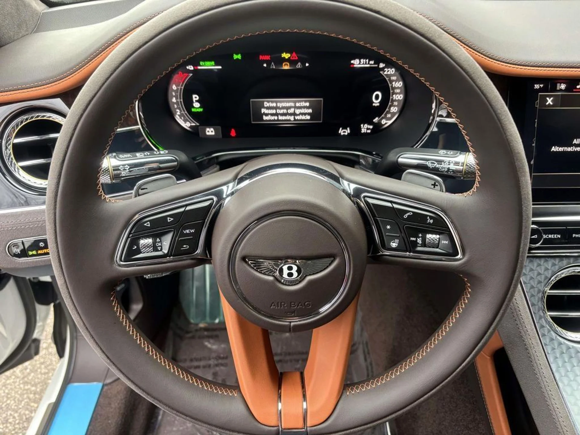 mph009_2186224028_c19fc3ee17a1f81651dd810425aa202cx_3948a69bfc