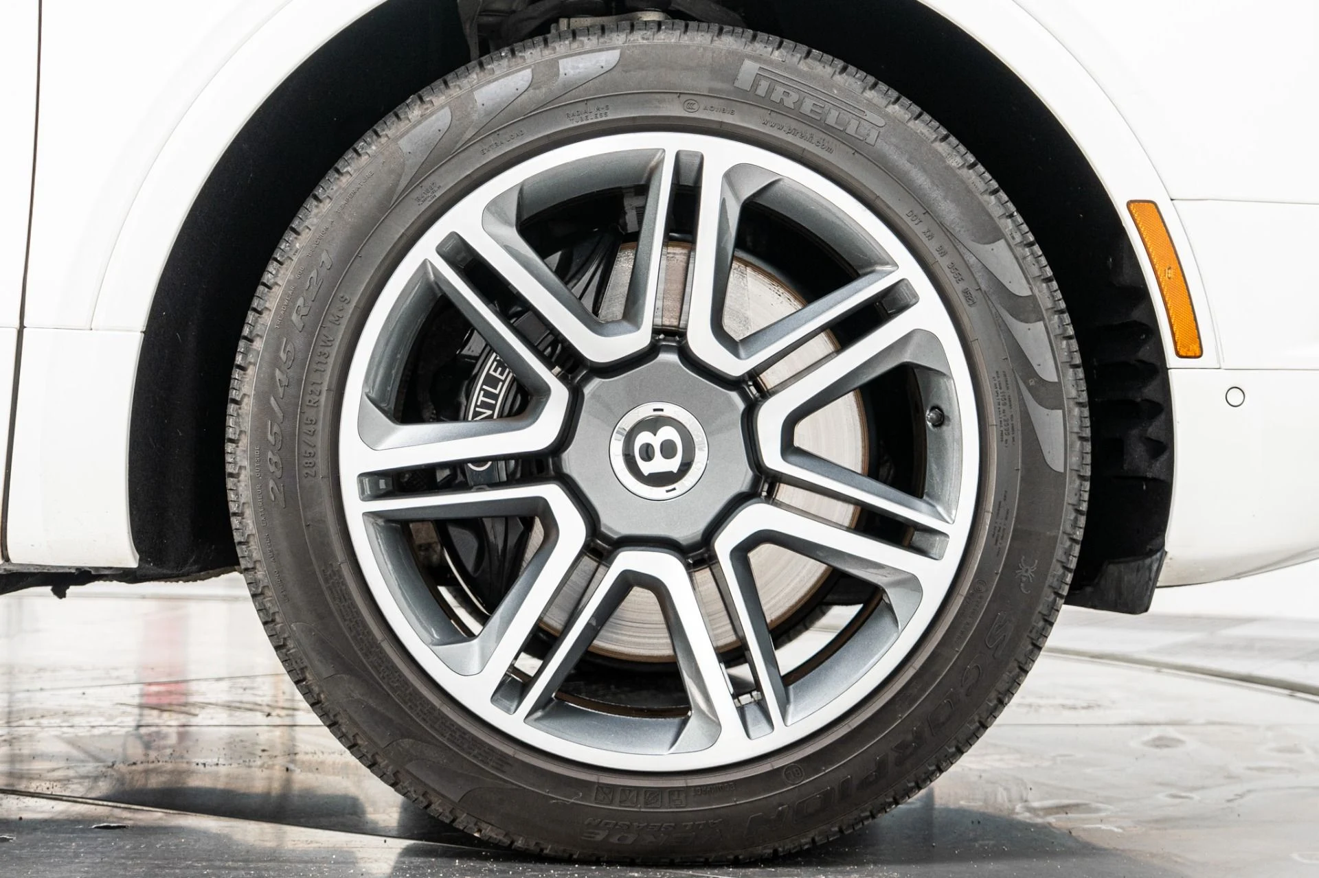 mph009_2194722085_Used_2018_Bentley_Bentayga_Activity_Edition_1786648864_c98cf88d3d