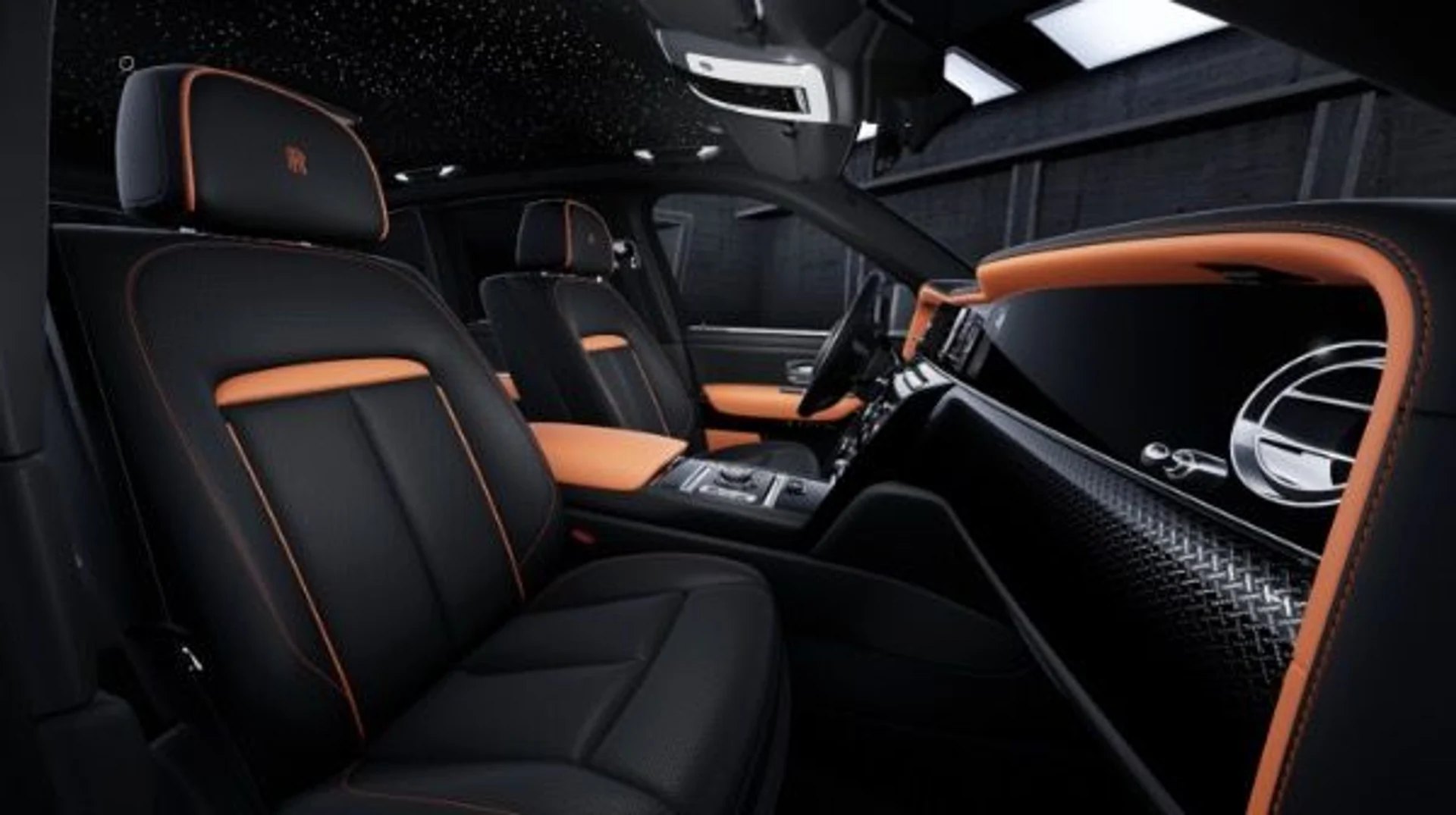 mph009_2216854517_New_2026_Rolls_Royce_Black_Badge_Cullinan_4720b91f33